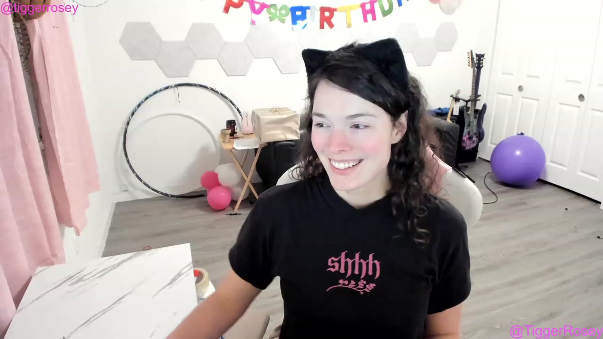 Gallery image thumbnail from TiggerRosey's myfreecams stream on, 04/25/2023, 06:21 image 5 of 20