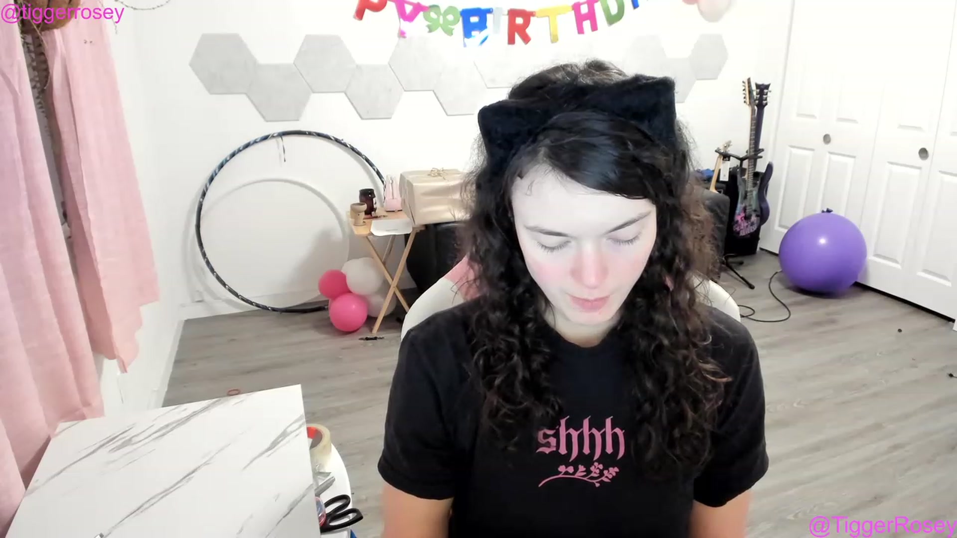 Gallery image thumbnail from TiggerRosey's myfreecams stream on, 04/25/2023, 06:21 image 18 of 20