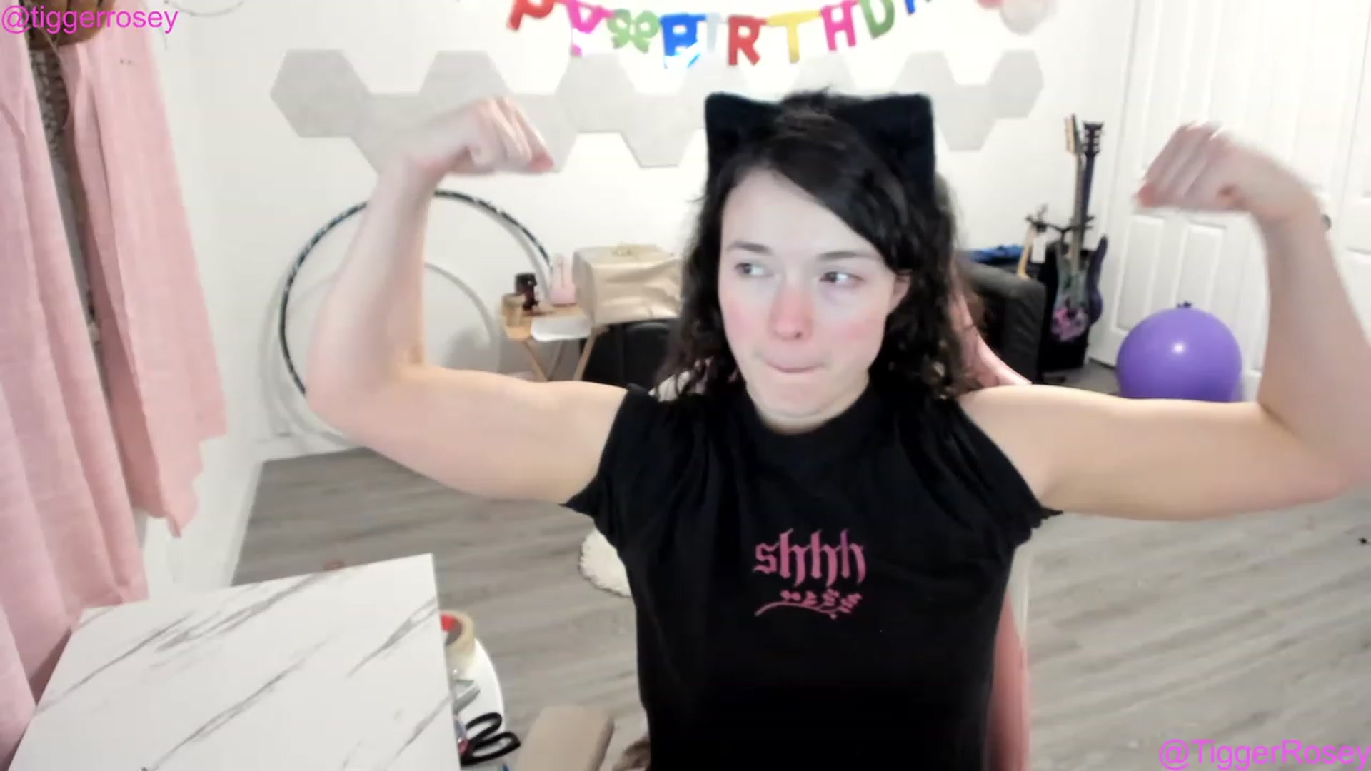 Gallery image thumbnail from TiggerRosey's myfreecams stream on, 04/25/2023, 06:21 image 4 of 20