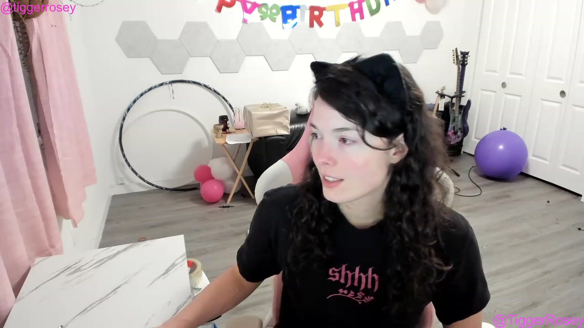 Gallery image thumbnail from TiggerRosey's myfreecams stream on, 04/25/2023, 06:21 image 10 of 20