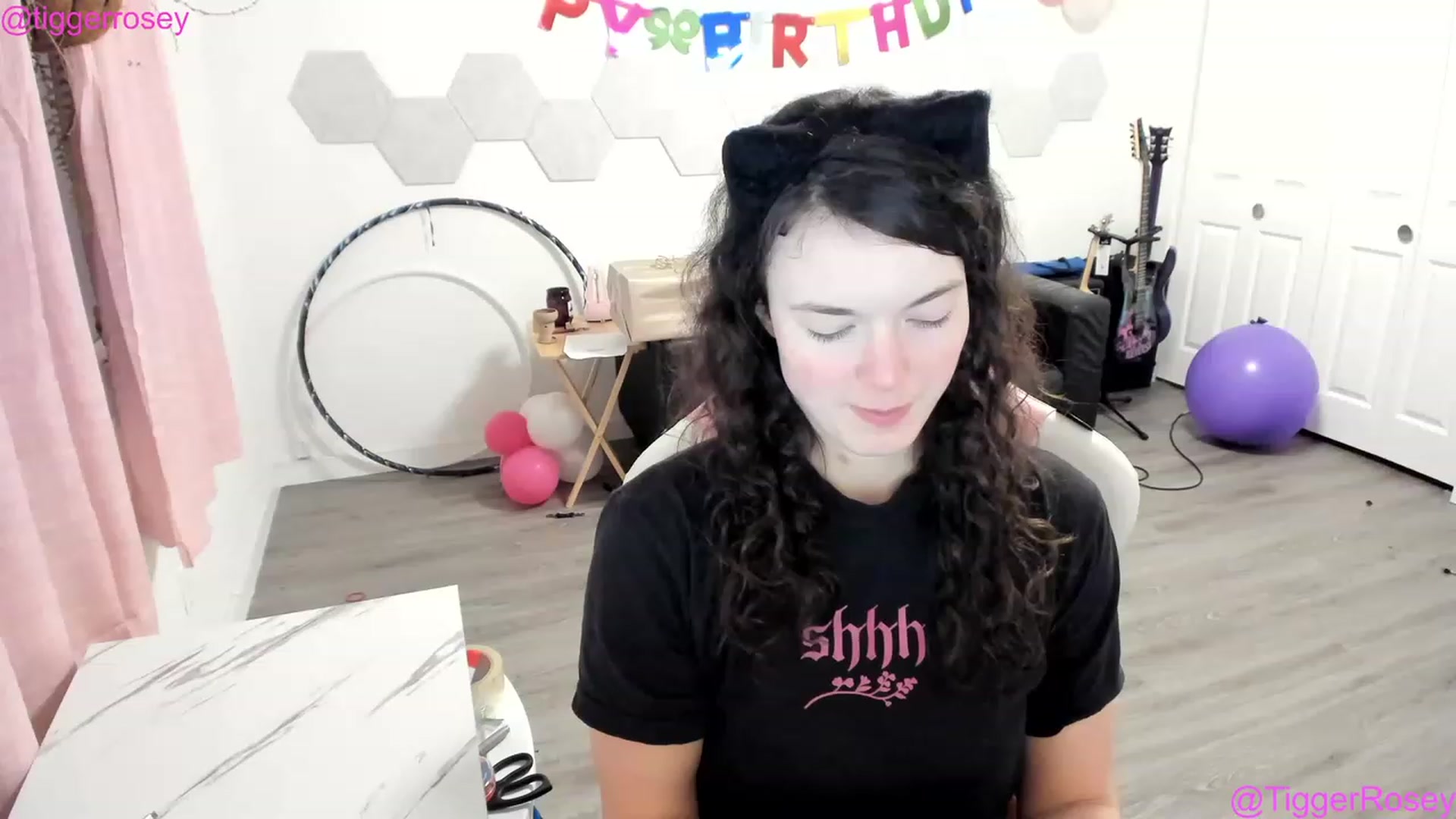 Gallery image thumbnail from TiggerRosey's myfreecams stream on, 04/25/2023, 06:21 image 17 of 20