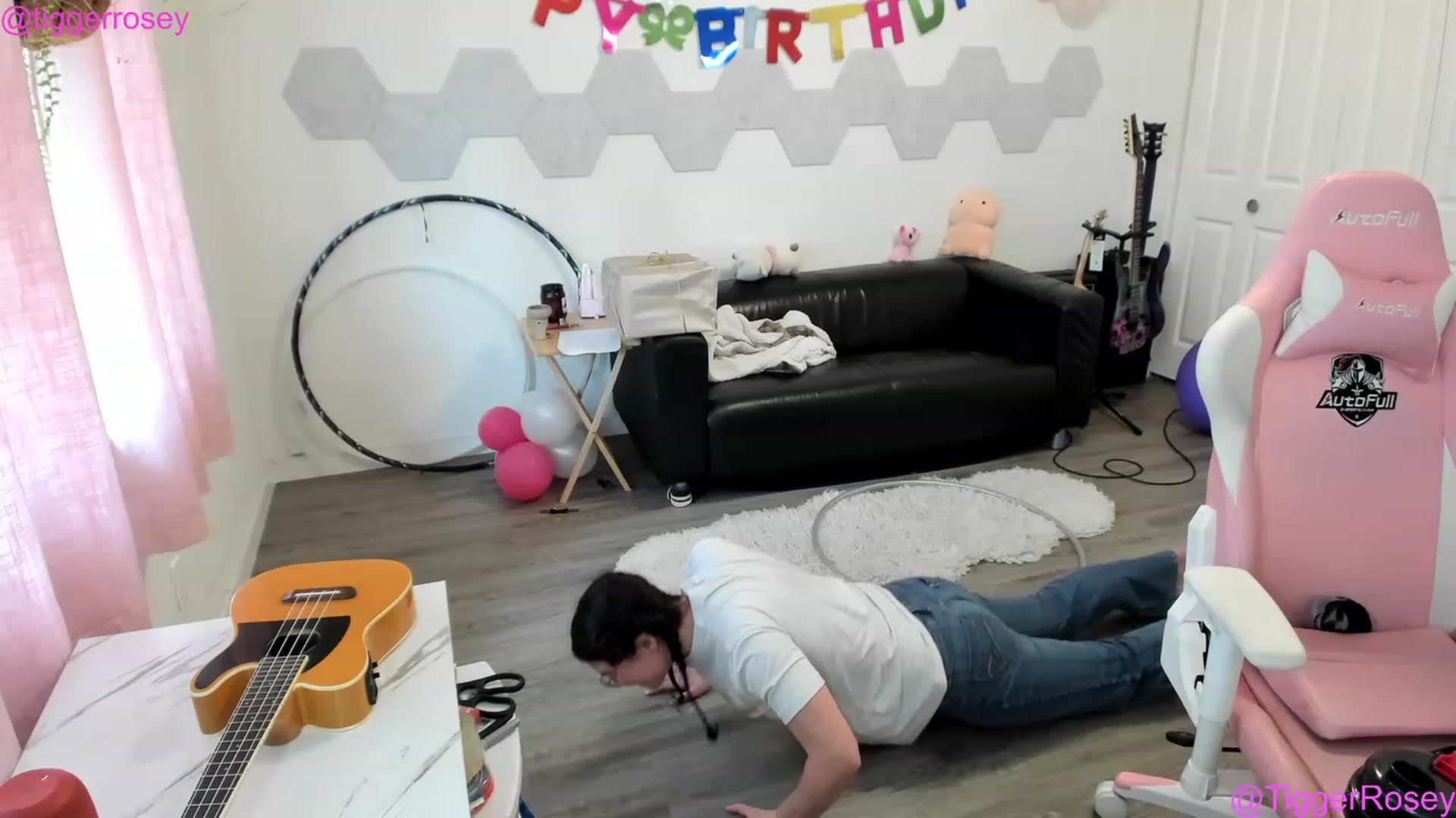 Gallery image thumbnail from TiggerRosey's myfreecams stream on, 04/26/2023, 23:33 image 4 of 20