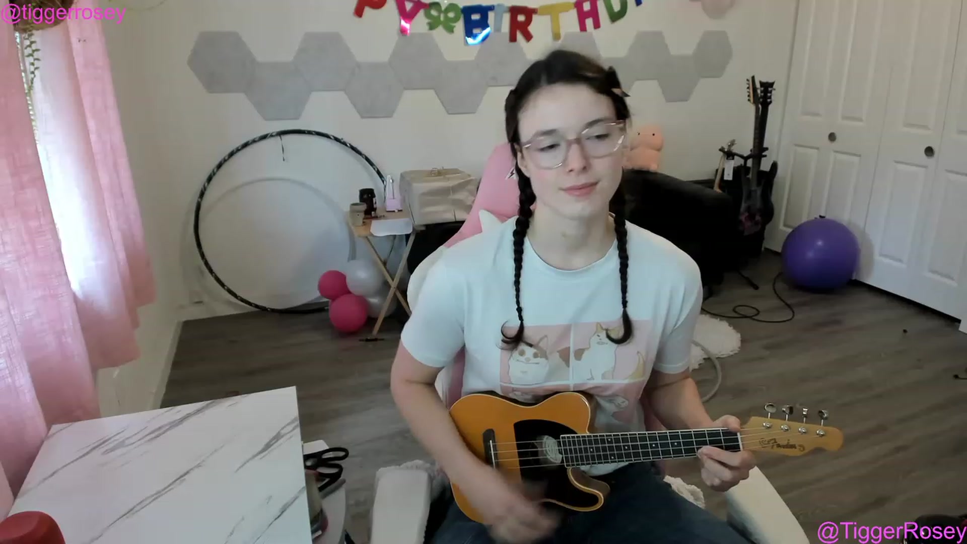 Gallery image thumbnail from TiggerRosey's myfreecams stream on, 04/26/2023, 23:33 image 2 of 20