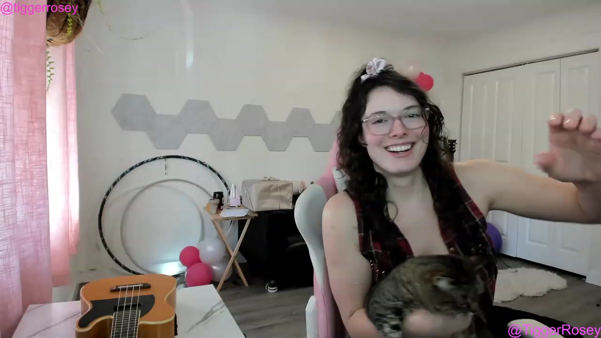 Gallery image thumbnail from TiggerRosey's myfreecams stream on, 04/27/2023, 23:49 image 19 of 20