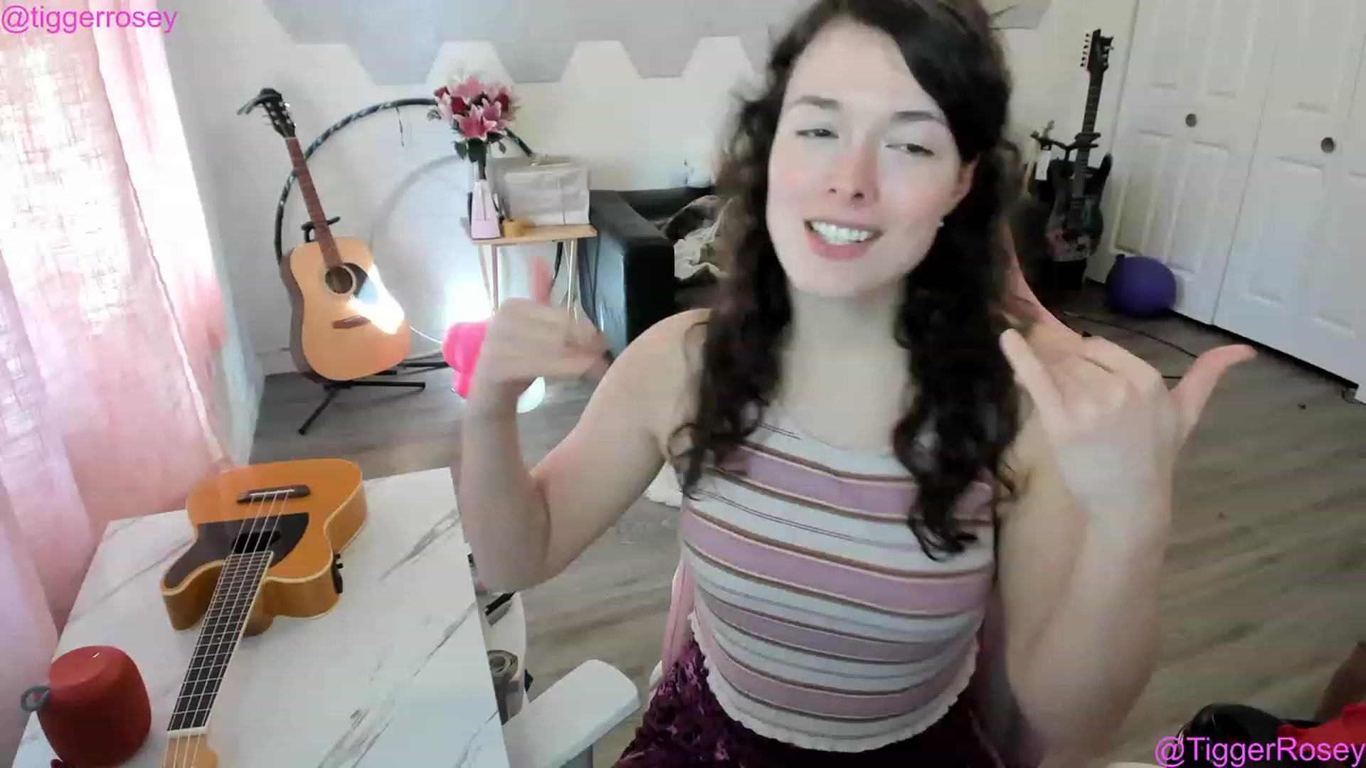 Gallery image thumbnail from TiggerRosey's myfreecams stream on, 04/29/2023, 24:02 image 6 of 20