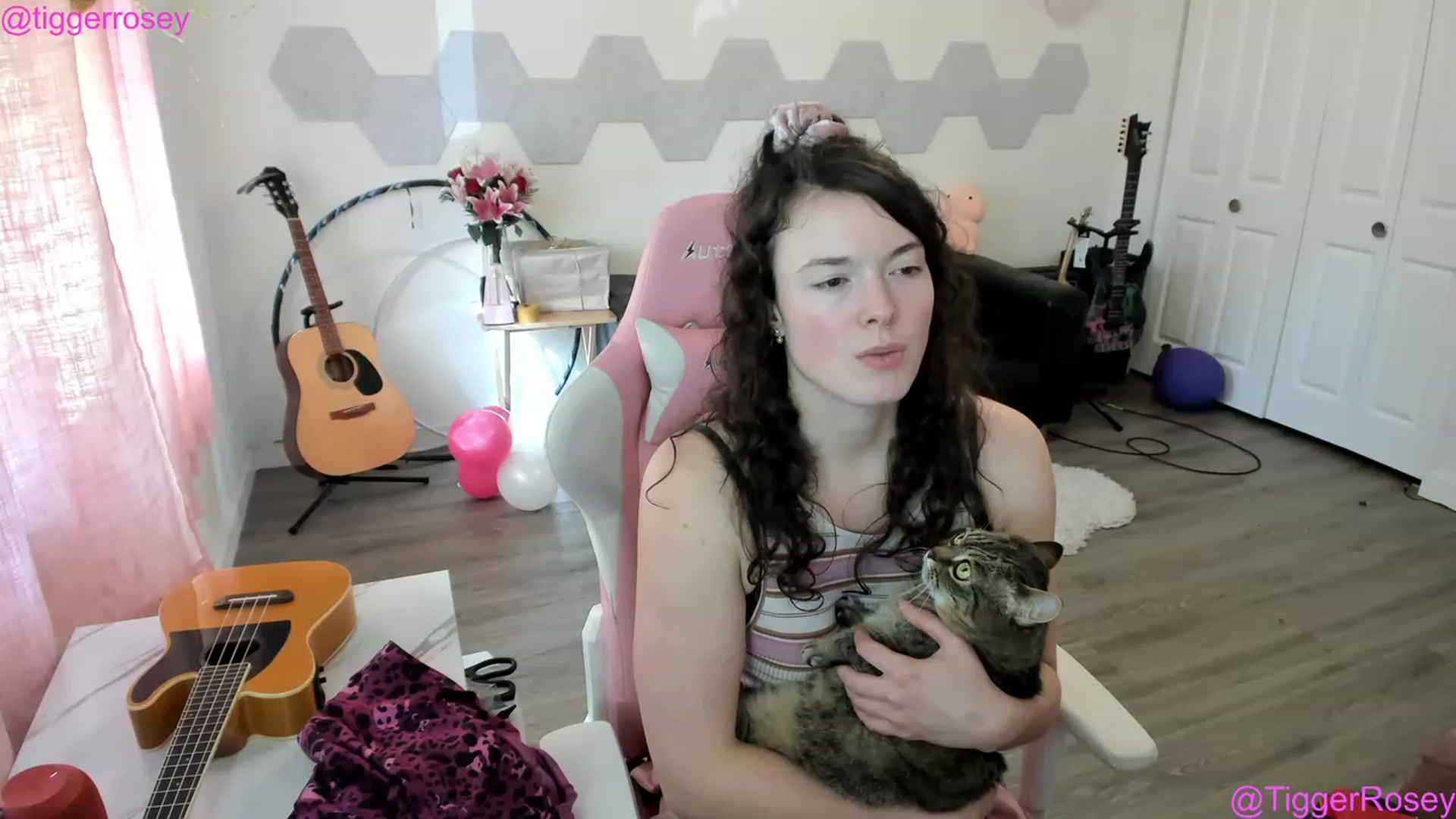 Gallery image thumbnail from TiggerRosey's myfreecams stream on, 04/29/2023, 24:02 image 13 of 20