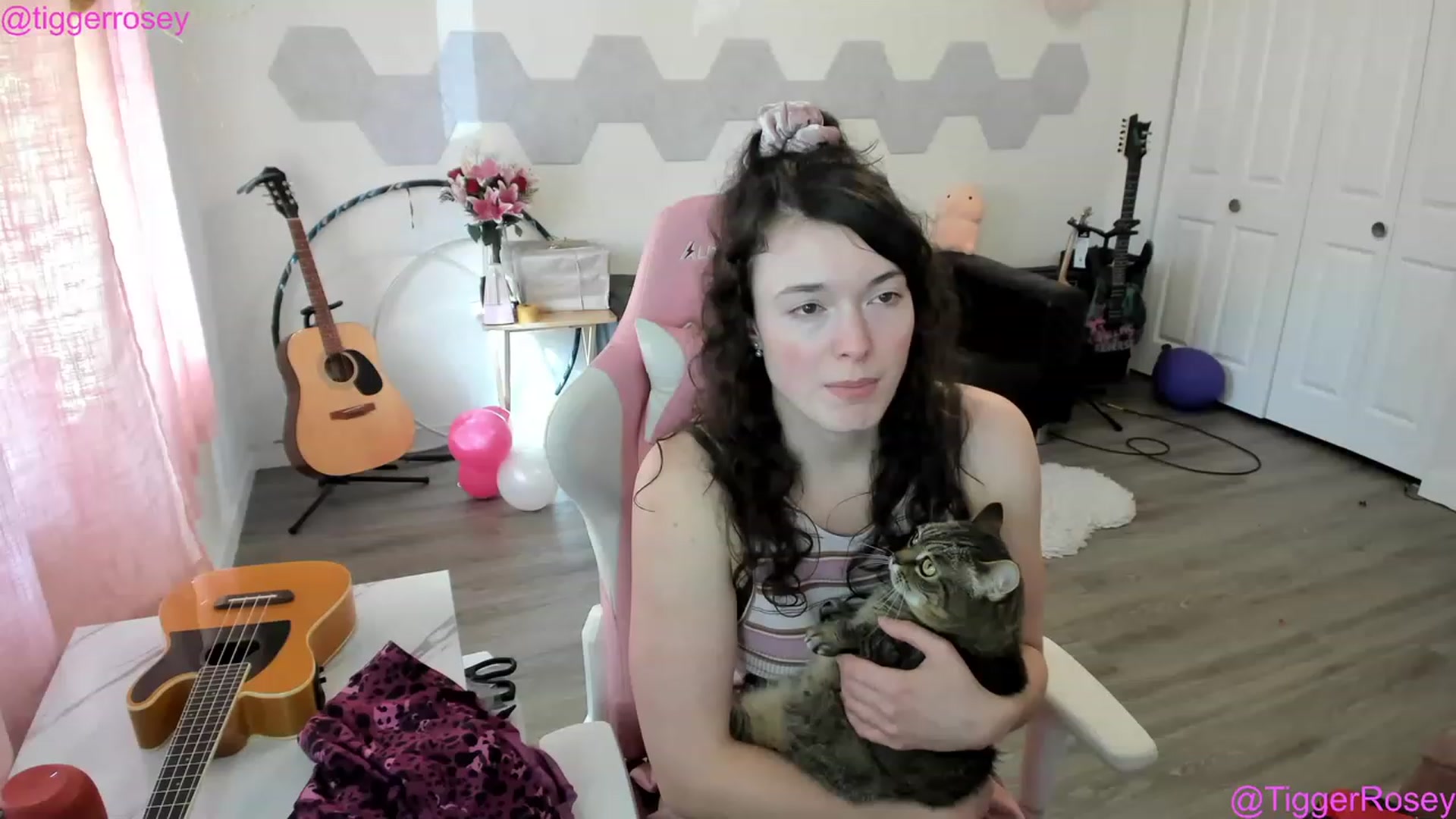 Gallery image thumbnail from TiggerRosey's myfreecams stream on, 04/29/2023, 24:47 image 4 of 20