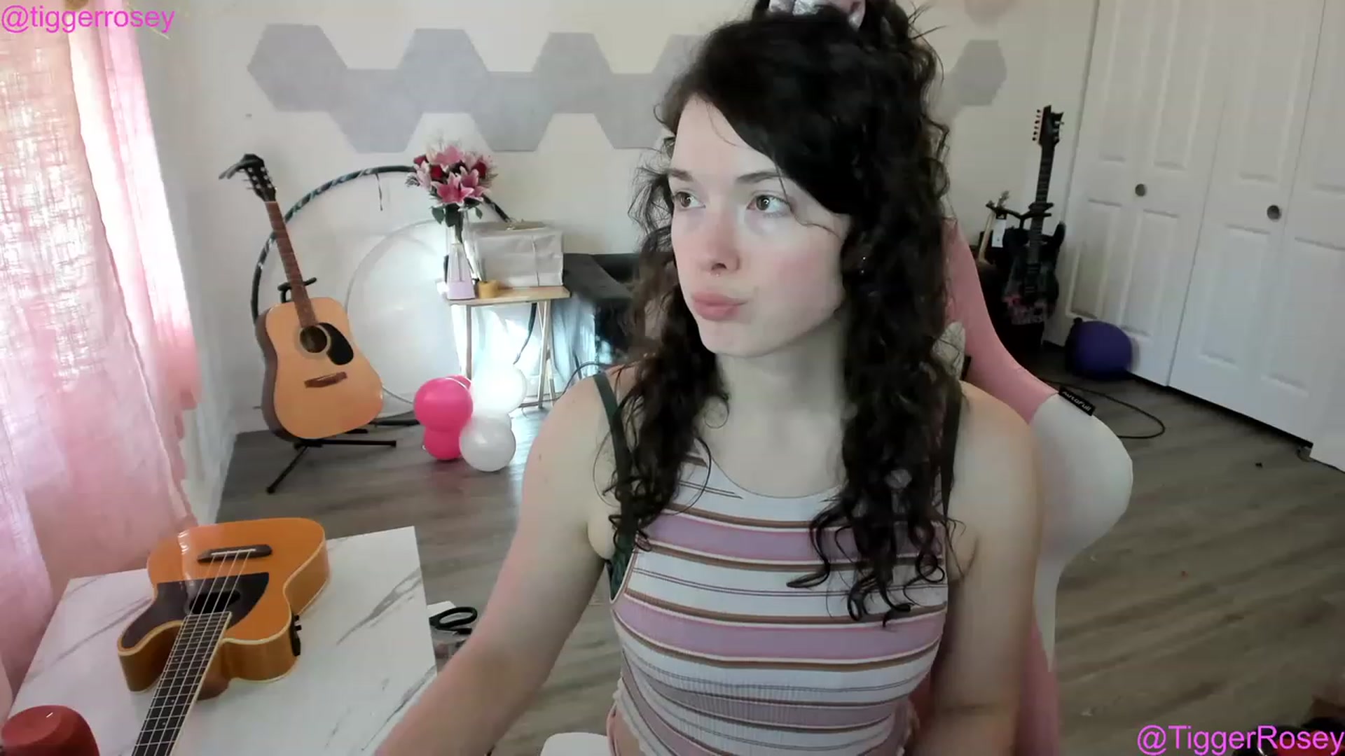 Gallery image thumbnail from TiggerRosey's myfreecams stream on, 04/29/2023, 24:47 image 8 of 20