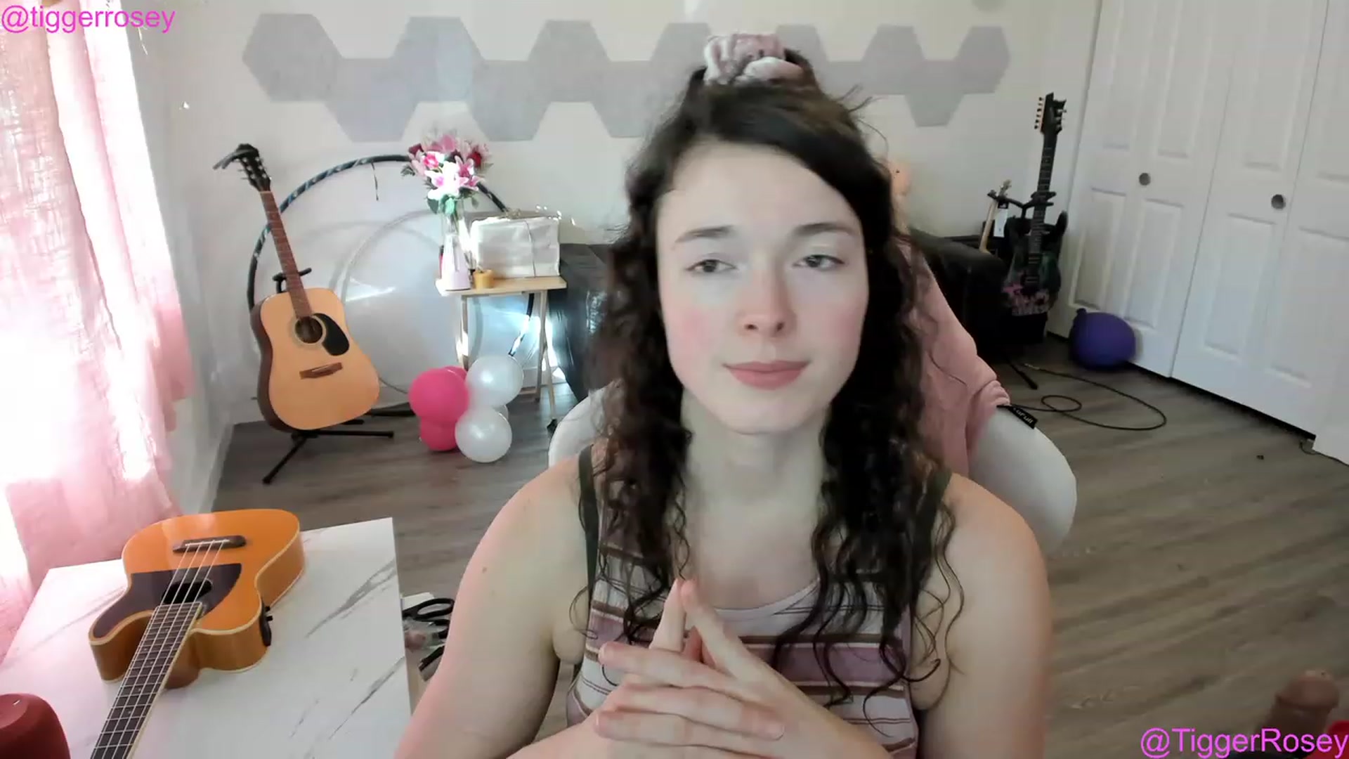 Gallery image thumbnail from TiggerRosey's myfreecams stream on, 04/29/2023, 24:47 image 20 of 20