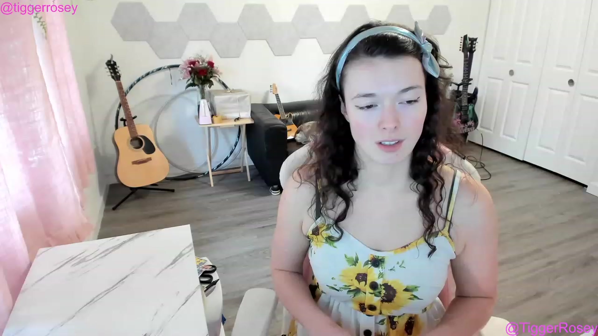 Gallery image thumbnail from TiggerRosey's myfreecams stream on, 05/02/2023, 01:20 image 8 of 20