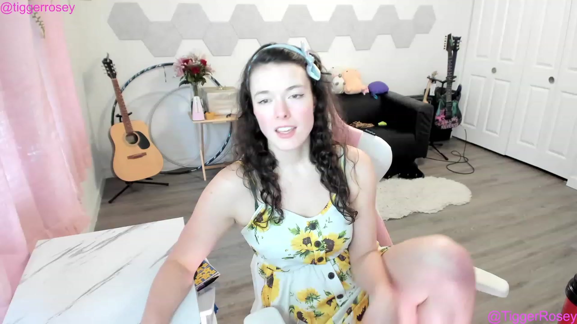 Gallery image thumbnail from TiggerRosey's myfreecams stream on, 05/02/2023, 01:20 image 16 of 20