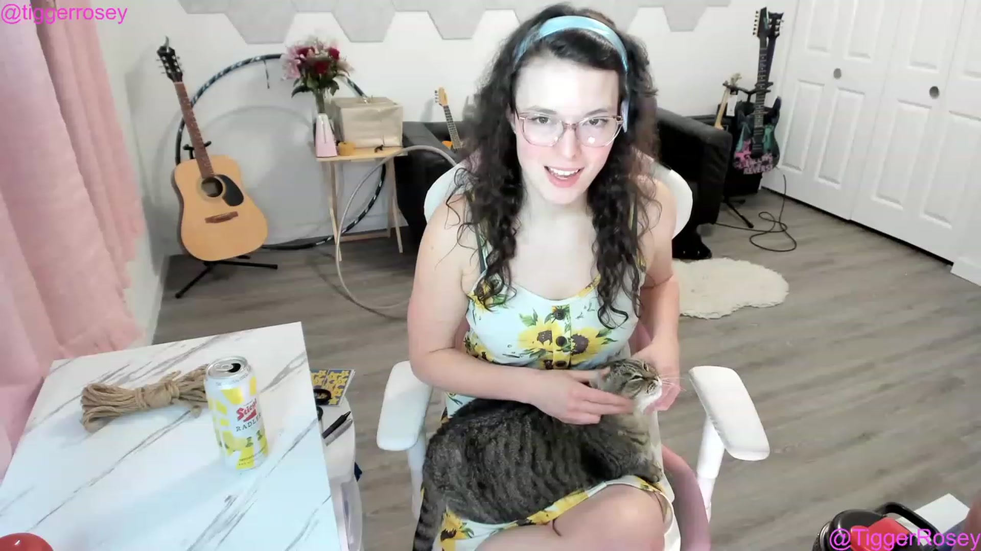 Gallery image thumbnail from TiggerRosey's myfreecams stream on, 05/02/2023, 06:47 image 10 of 20