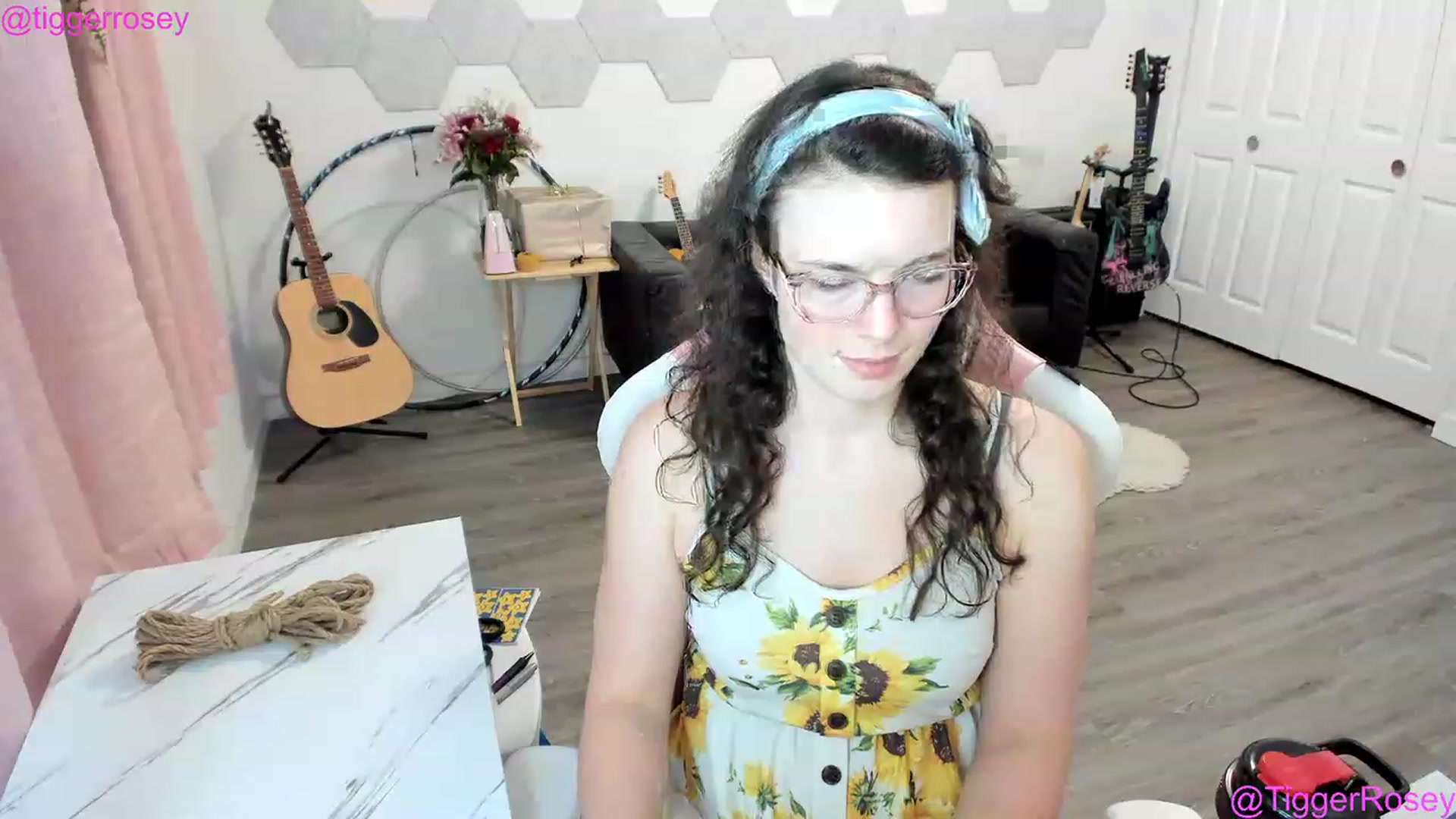 Gallery image thumbnail from TiggerRosey's myfreecams stream on, 05/02/2023, 06:47 image 4 of 20