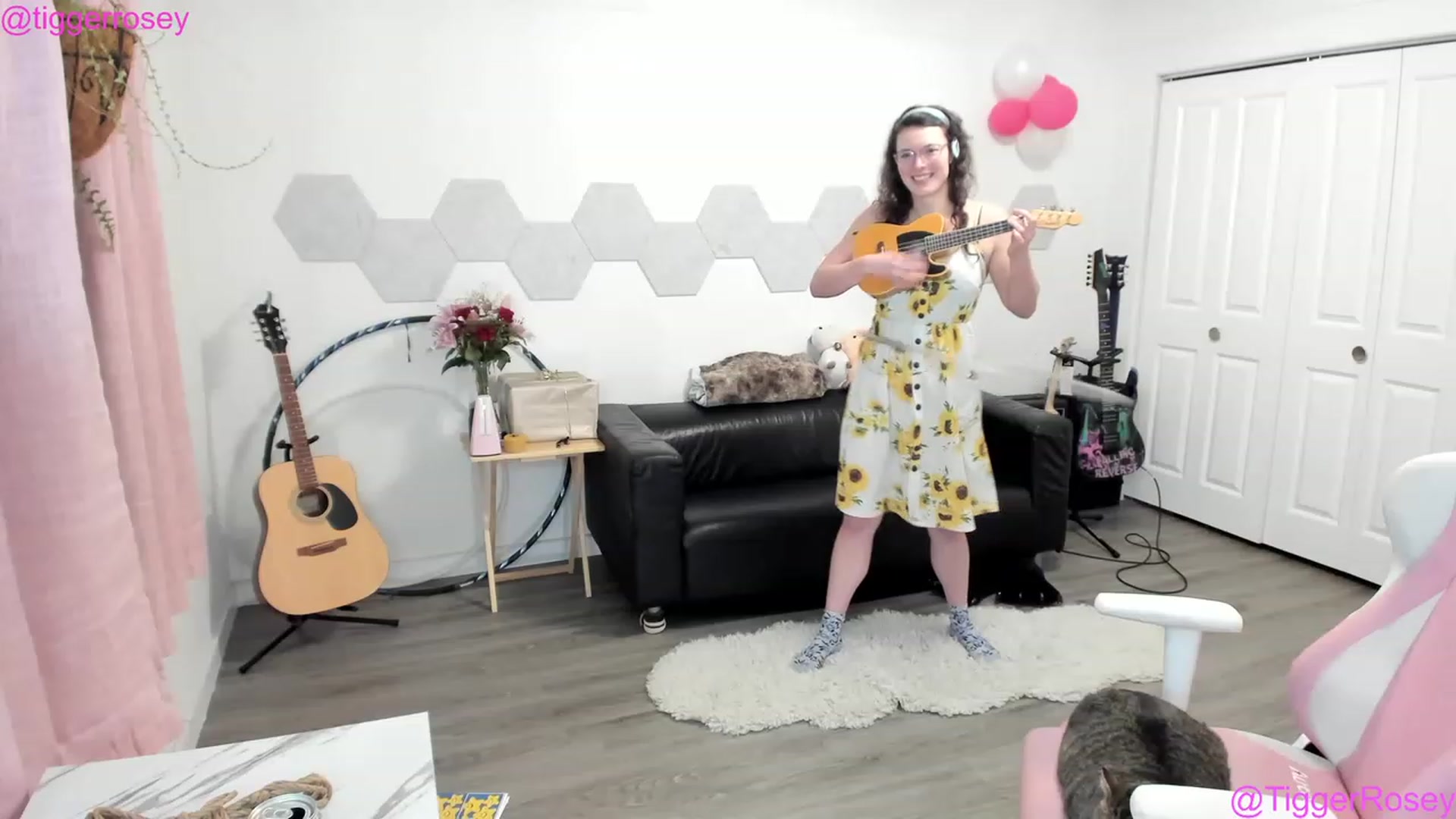 Gallery image thumbnail from TiggerRosey's myfreecams stream on, 05/02/2023, 06:47 image 12 of 20