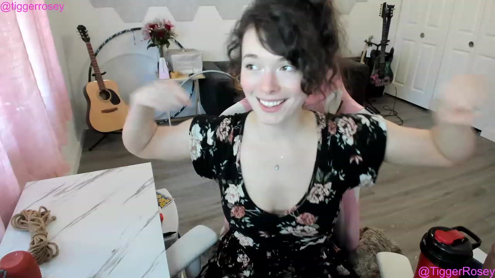 Gallery image thumbnail from TiggerRosey's myfreecams stream on, 05/04/2023, 24:50 image 9 of 20