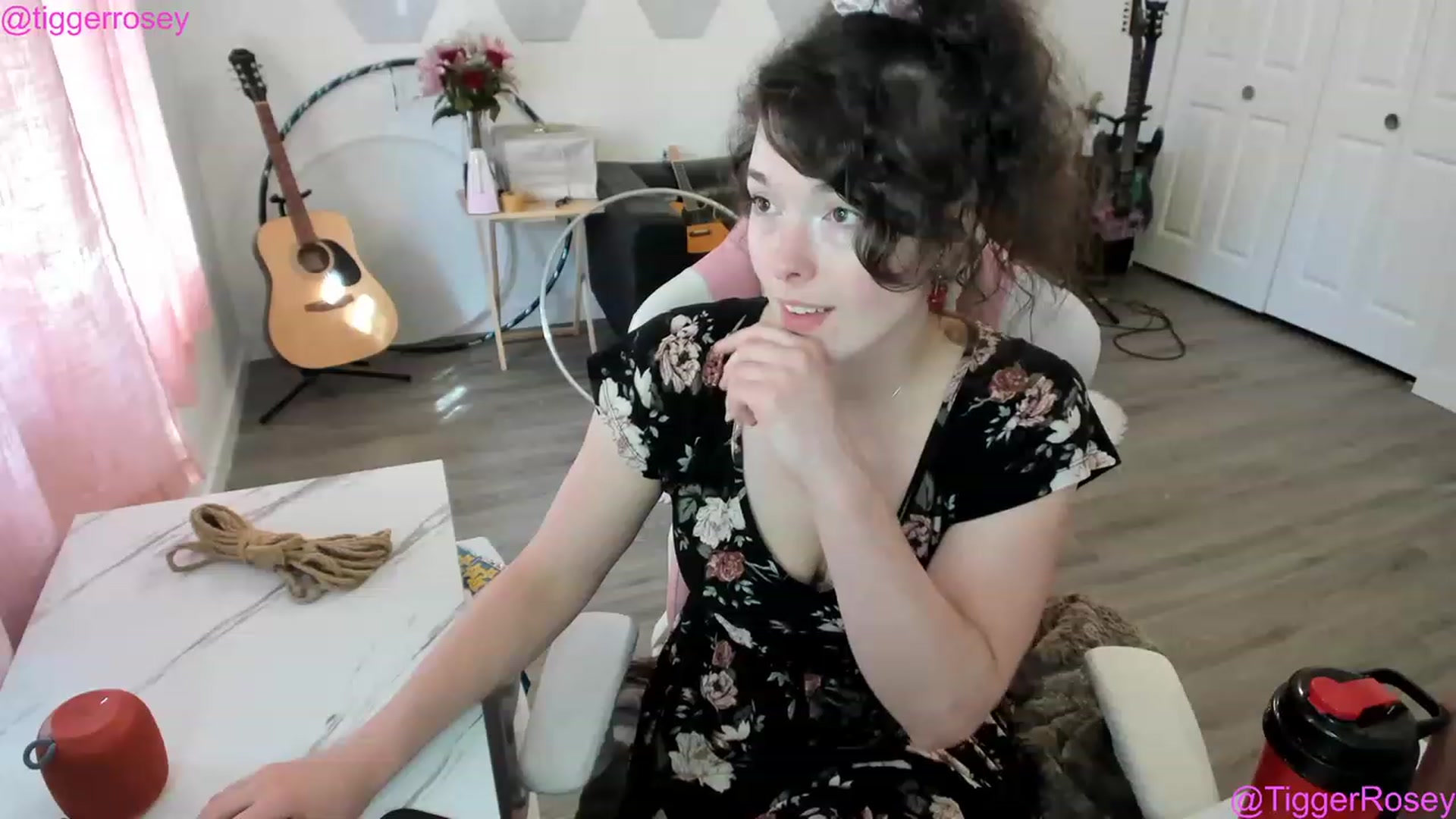 Gallery image thumbnail from TiggerRosey's myfreecams stream on, 05/04/2023, 24:50 image 14 of 20