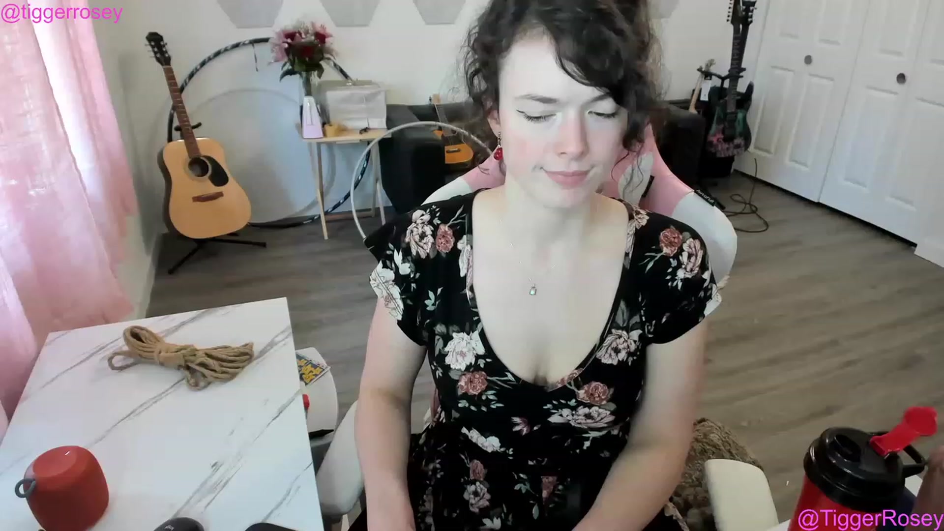 Gallery image thumbnail from TiggerRosey's myfreecams stream on, 05/04/2023, 24:50 image 12 of 20