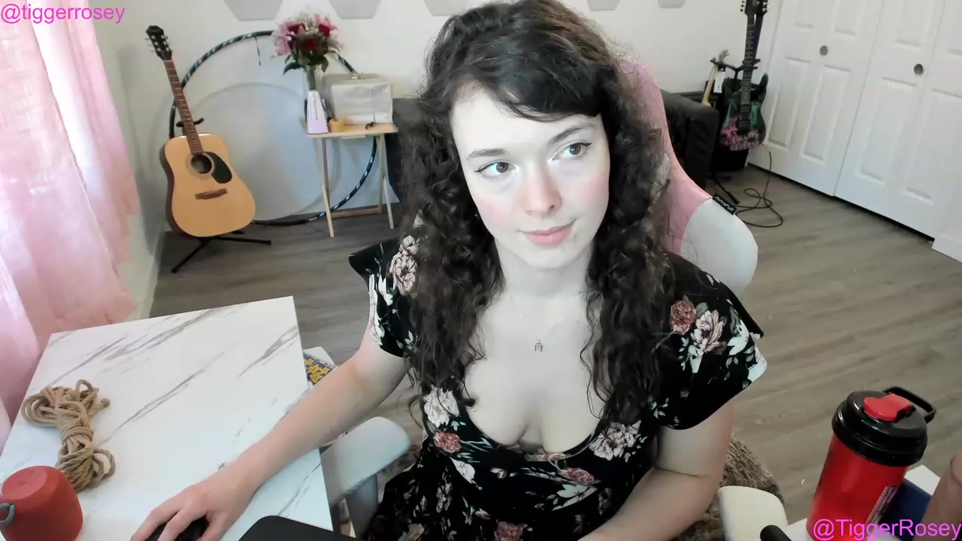 Gallery image thumbnail from TiggerRosey's myfreecams stream on, 05/04/2023, 24:50 image 6 of 20