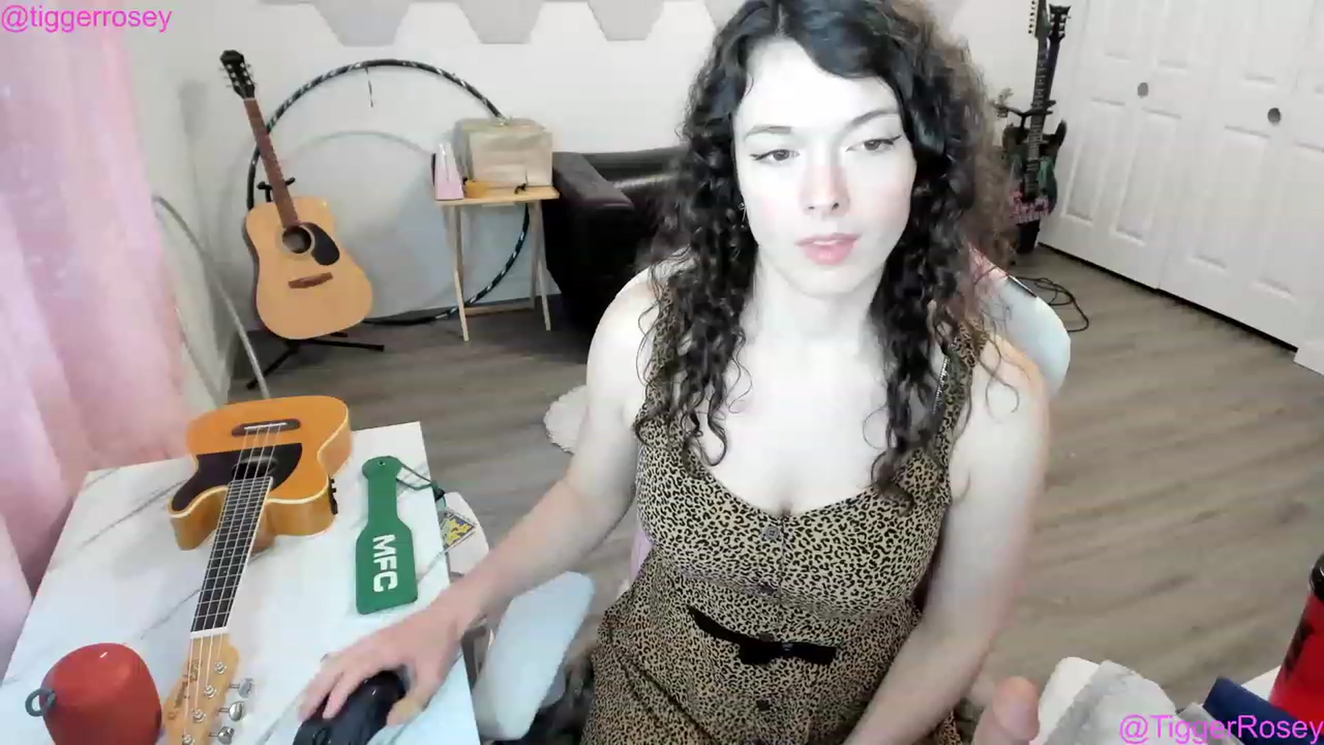 Gallery image thumbnail from TiggerRosey's myfreecams stream on, 05/06/2023, 01:39 image 15 of 20