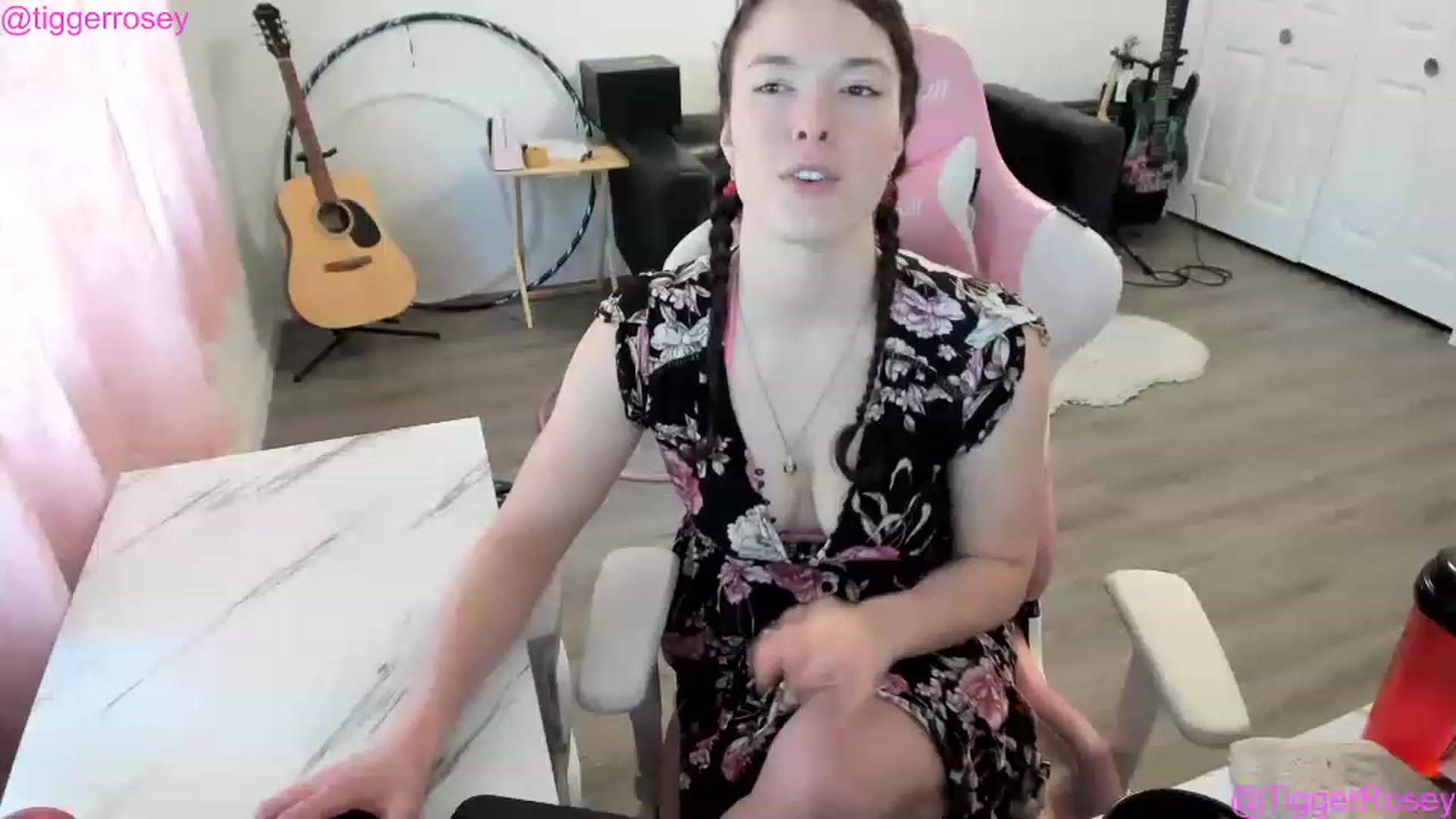 Gallery image thumbnail from TiggerRosey's myfreecams stream on, 05/09/2023, 21:00 image 6 of 20