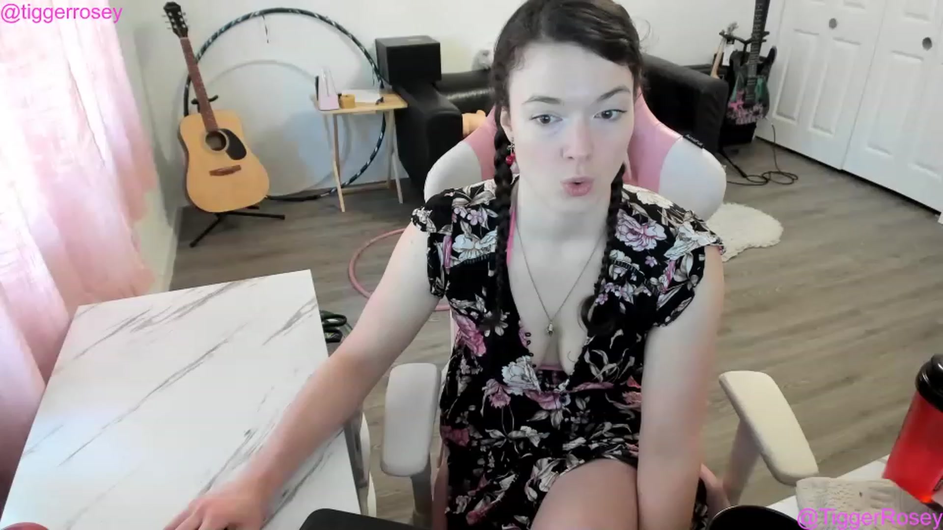 Gallery image thumbnail from TiggerRosey's myfreecams stream on, 05/09/2023, 21:00 image 12 of 20