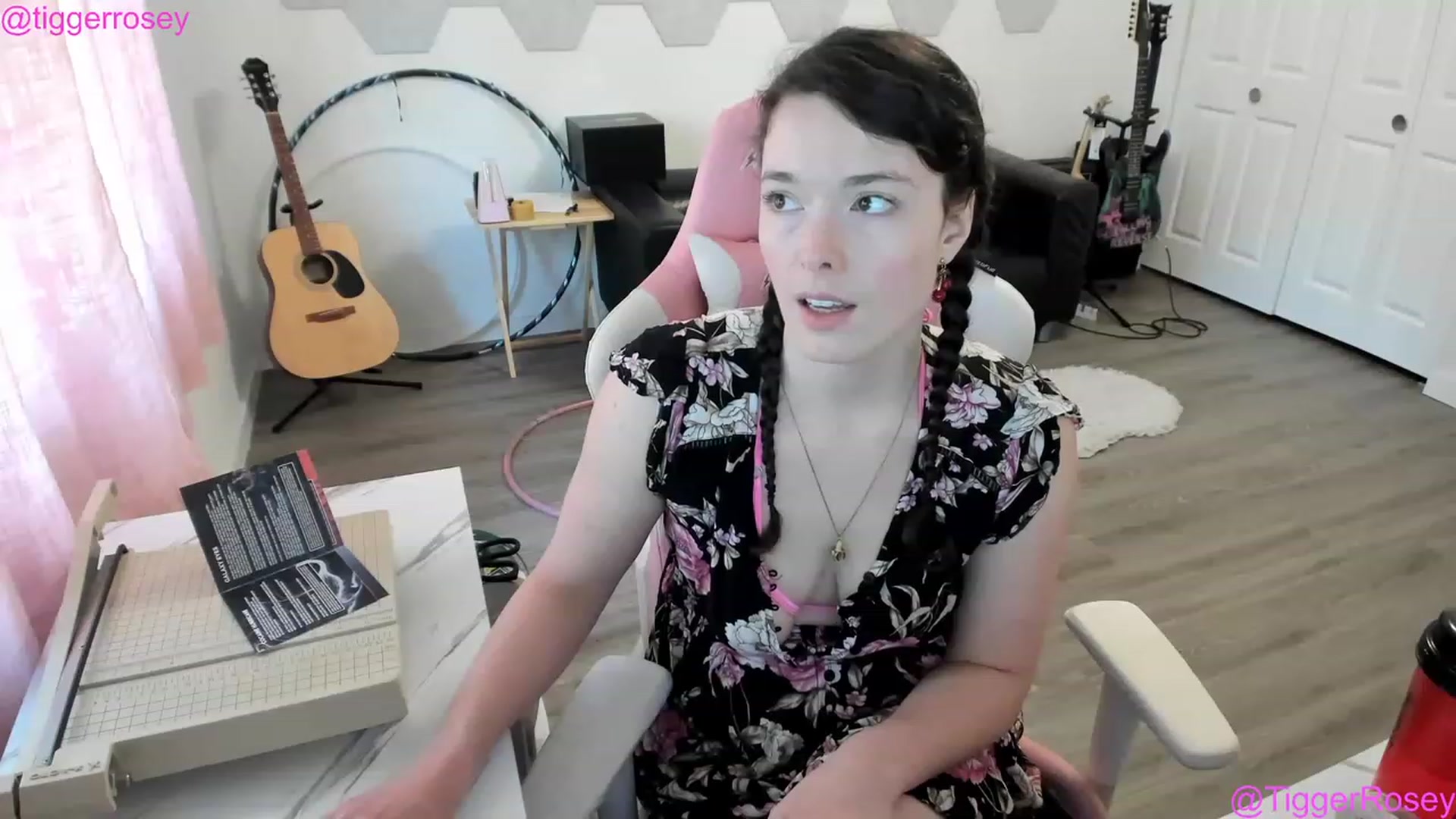 Gallery image thumbnail from TiggerRosey's myfreecams stream on, 05/09/2023, 22:42 image 20 of 20