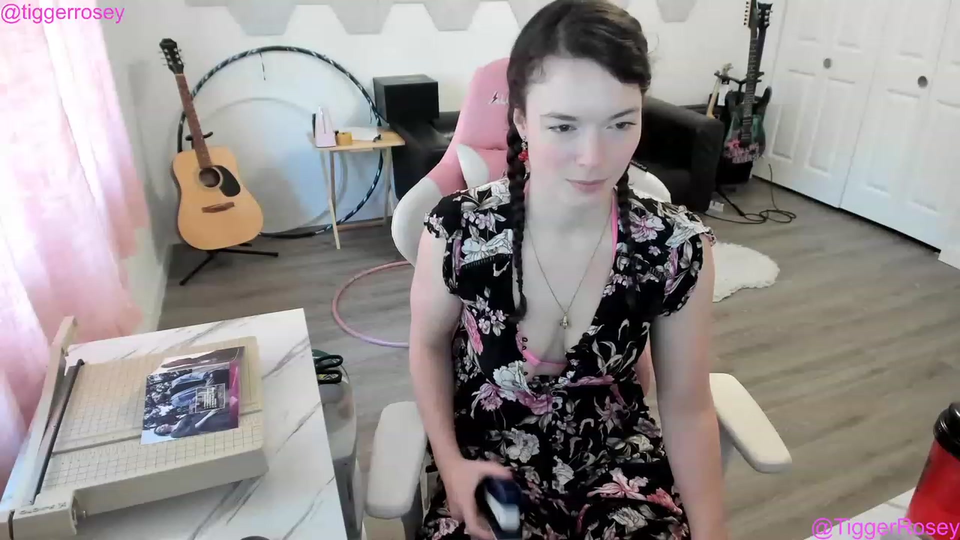 Gallery image thumbnail from TiggerRosey's myfreecams stream on, 05/09/2023, 22:42 image 19 of 20
