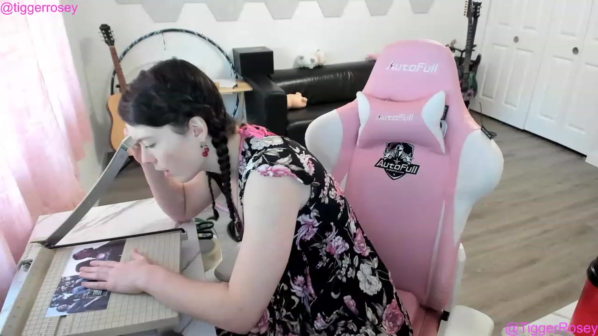 Gallery image thumbnail from TiggerRosey's myfreecams stream on, 05/09/2023, 22:42 image 6 of 20