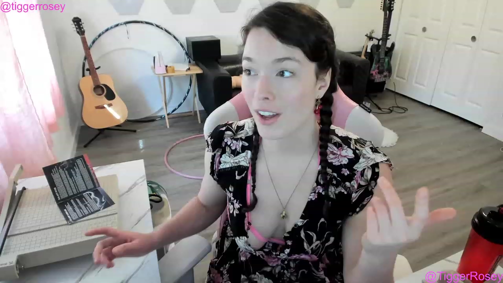 Gallery image thumbnail from TiggerRosey's myfreecams stream on, 05/10/2023, 24:29 image 7 of 20
