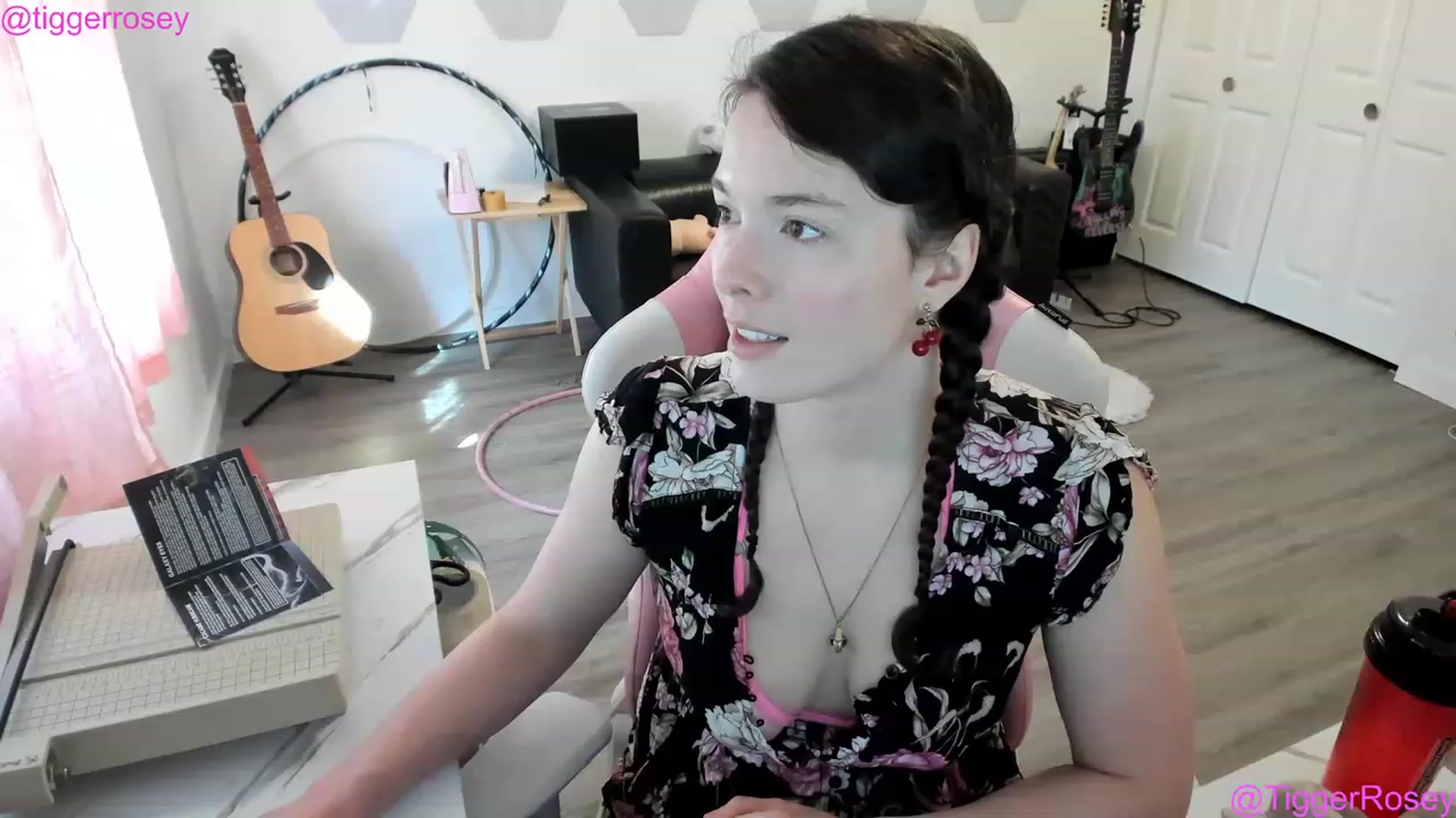 Gallery image thumbnail from TiggerRosey's myfreecams stream on, 05/10/2023, 24:29 image 9 of 20