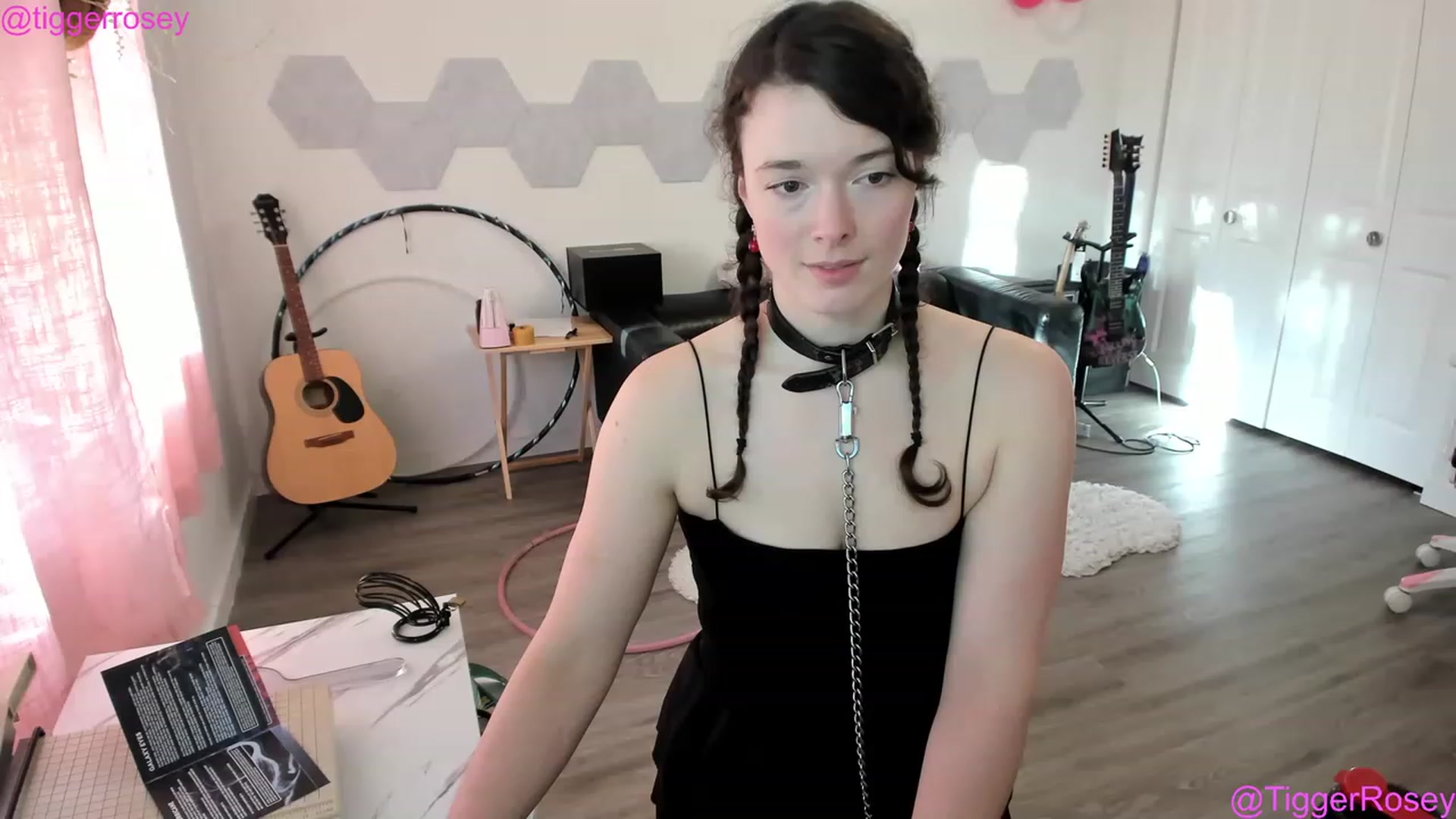 Gallery image thumbnail from TiggerRosey's myfreecams stream on, 05/10/2023, 03:23 image 1 of 20