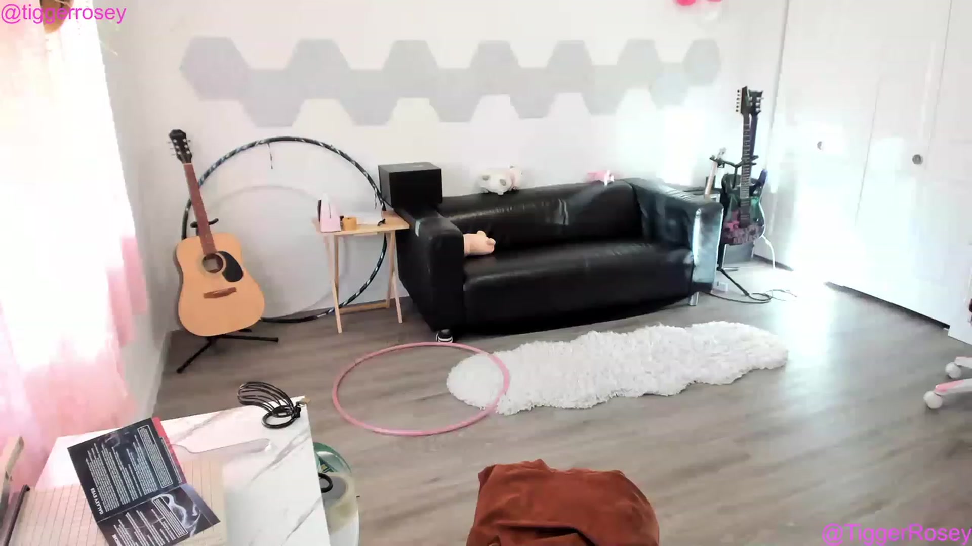 Gallery image thumbnail from TiggerRosey's myfreecams stream on, 05/10/2023, 03:23 image 2 of 20