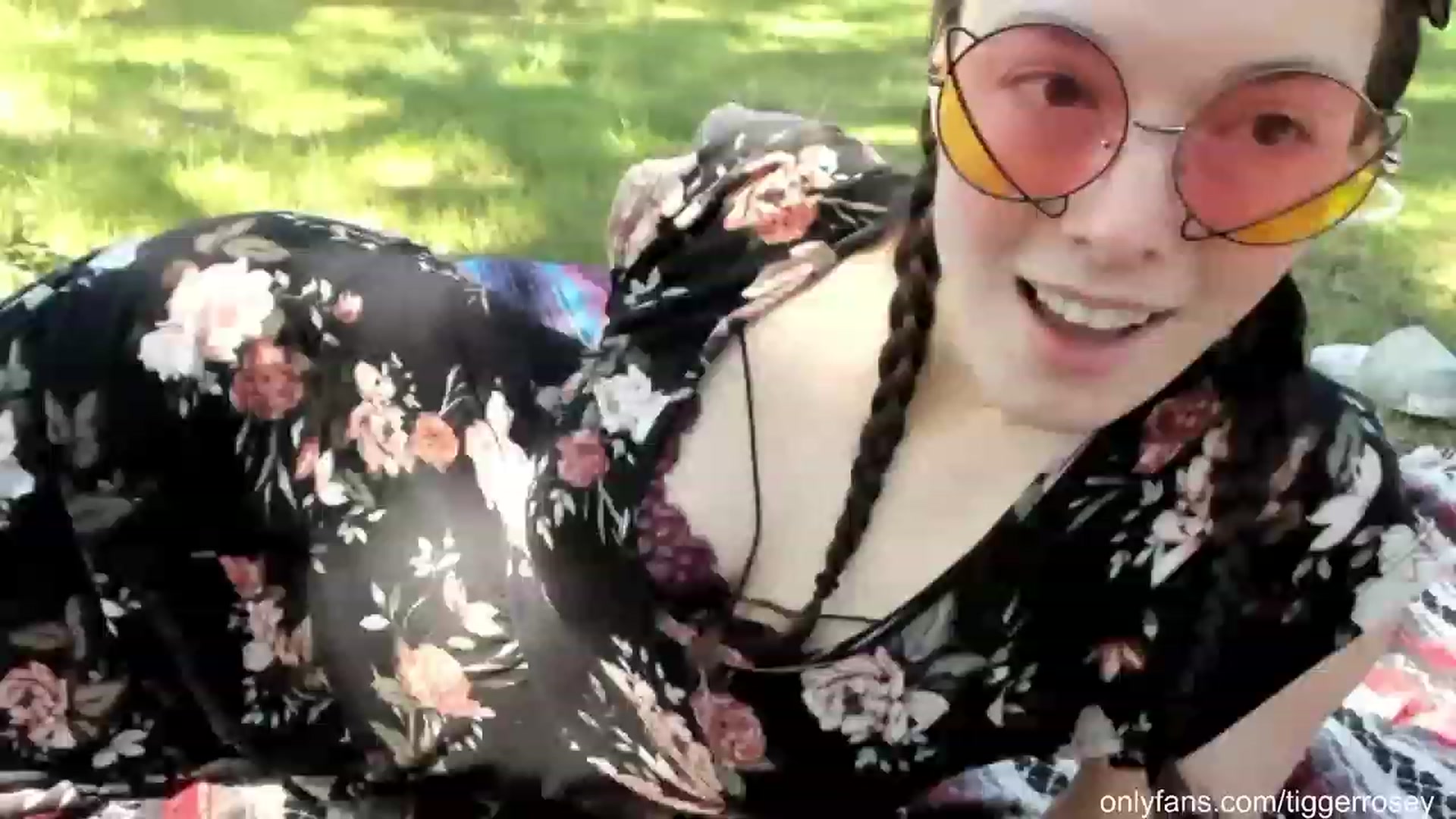 Gallery image thumbnail from TiggerRosey's myfreecams stream on, 05/10/2023, 21:33 image 4 of 20