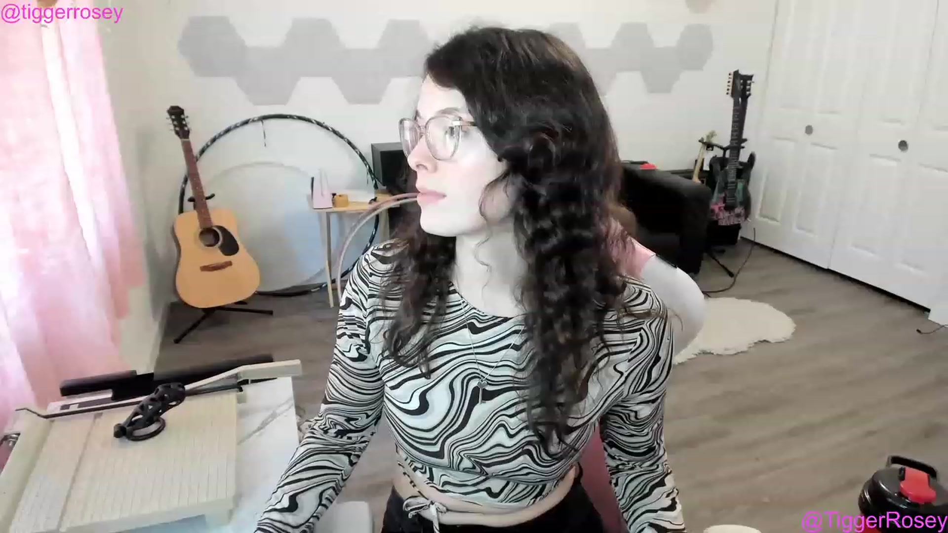Gallery image thumbnail from TiggerRosey's myfreecams stream on, 05/11/2023, 22:36 image 1 of 20