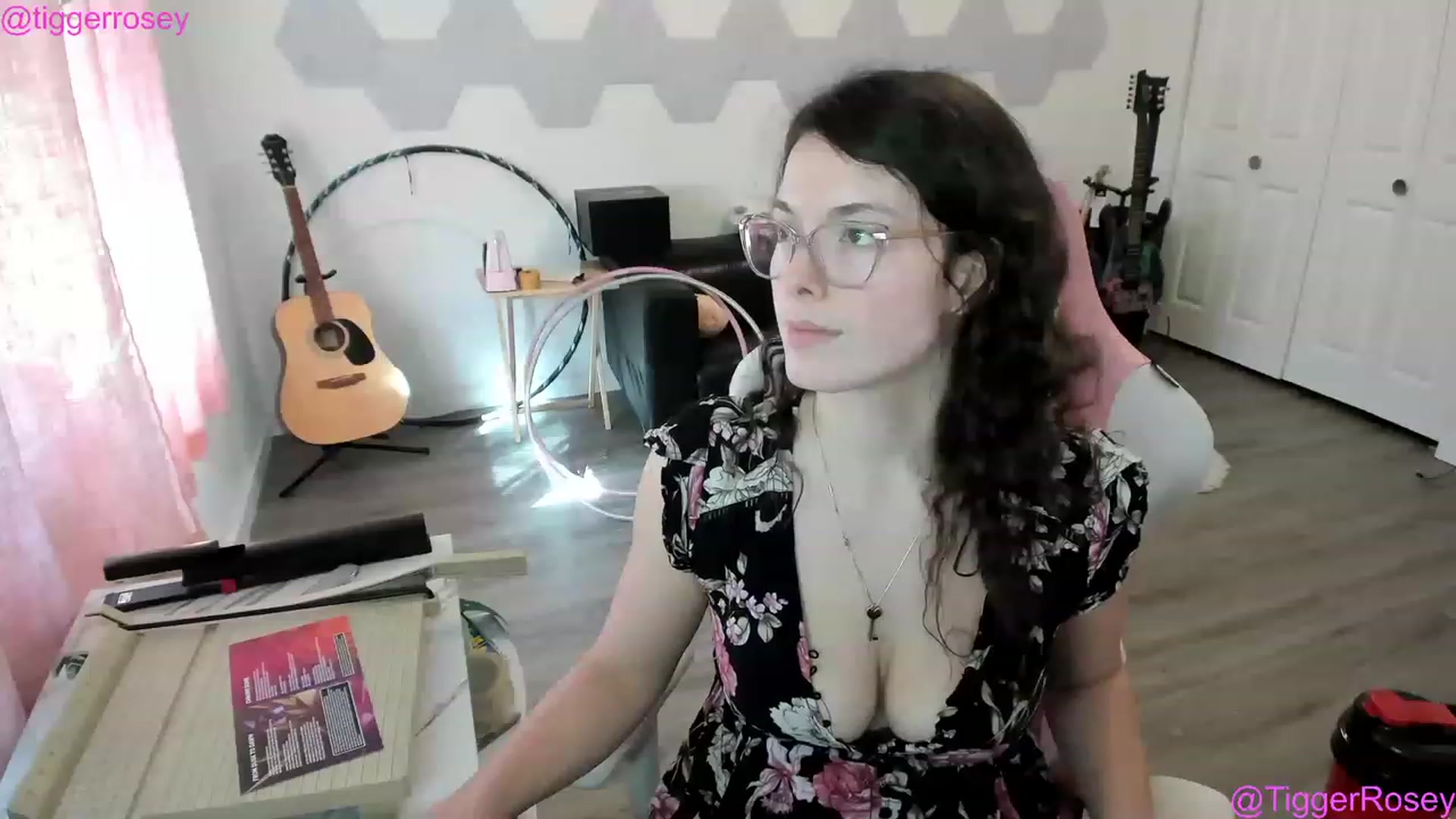 Gallery image thumbnail from TiggerRosey's myfreecams stream on, 05/11/2023, 23:45 image 16 of 20