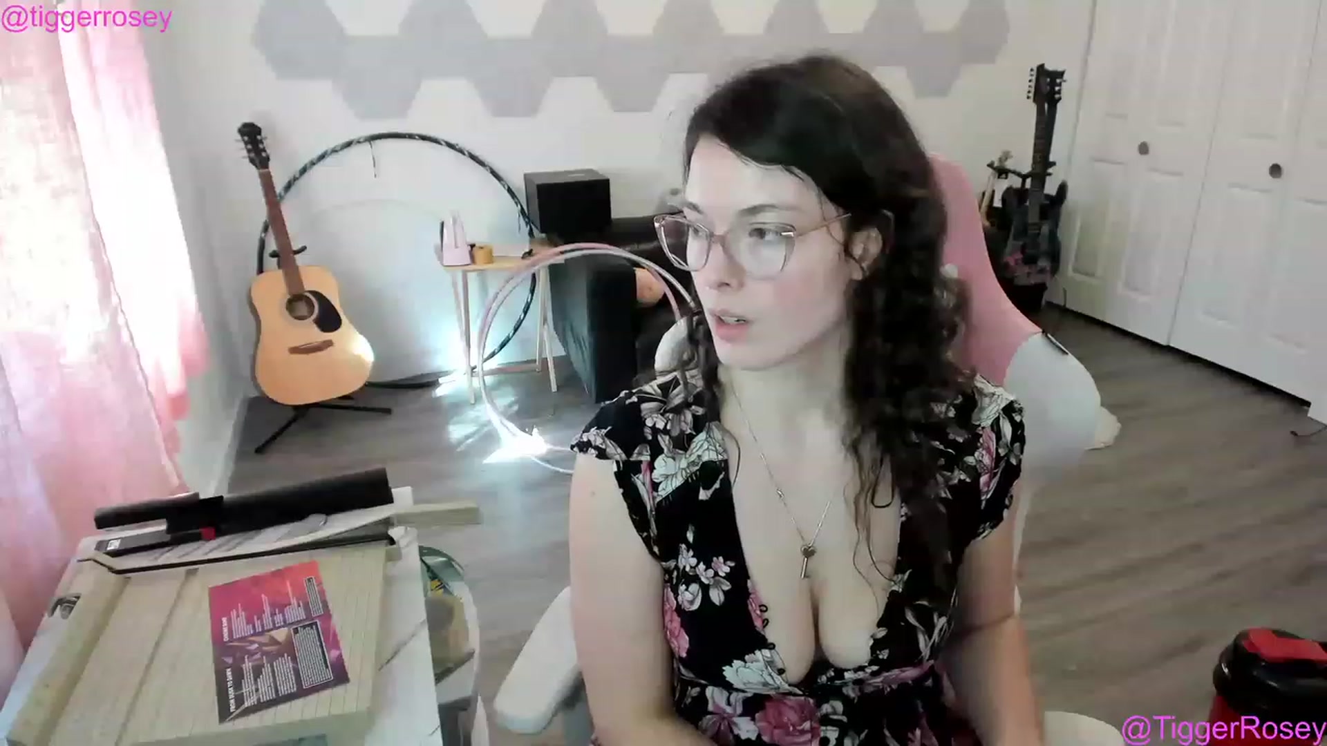 Gallery image thumbnail from TiggerRosey's myfreecams stream on, 05/11/2023, 23:45 image 15 of 20