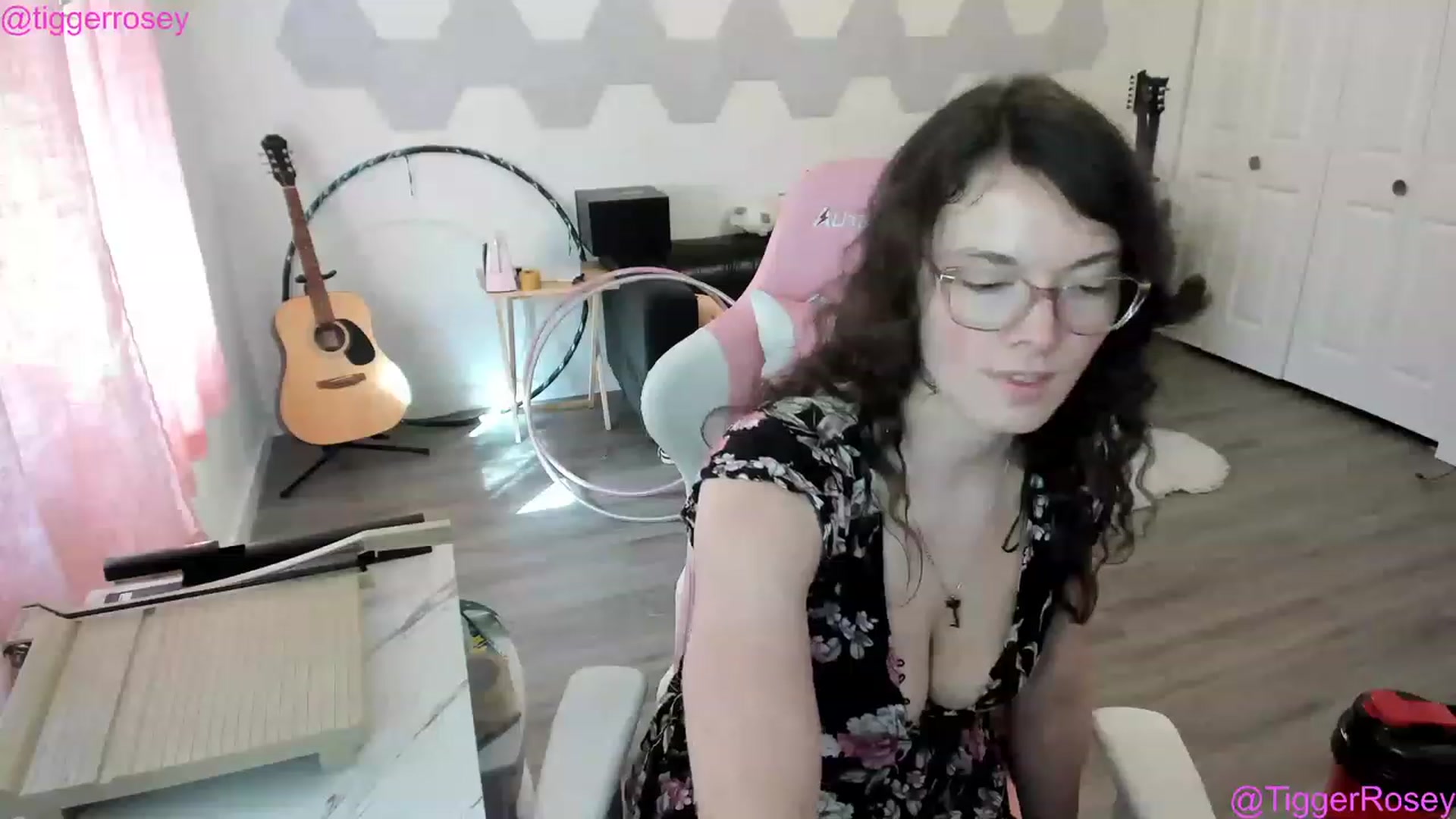 Gallery image thumbnail from TiggerRosey's myfreecams stream on, 05/11/2023, 23:45 image 6 of 20