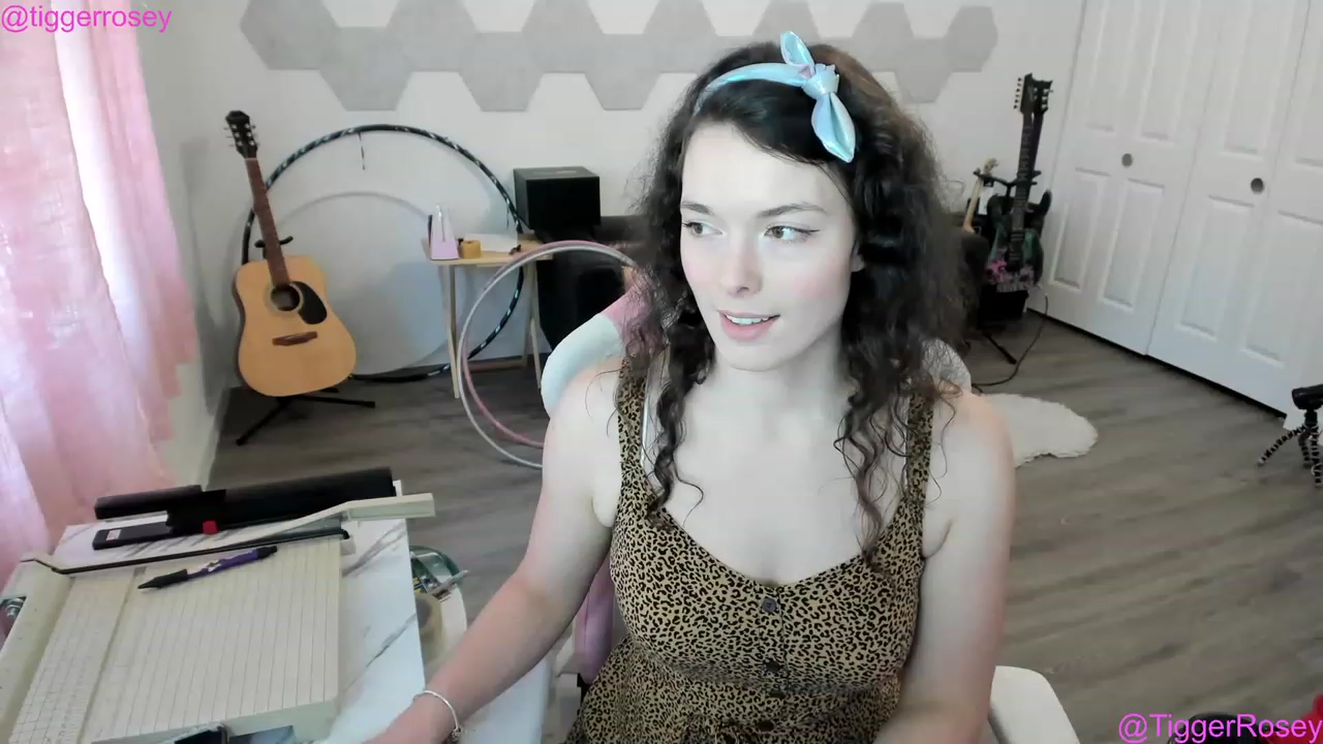 Gallery image thumbnail from TiggerRosey's myfreecams stream on, 05/12/2023, 23:56 image 8 of 20