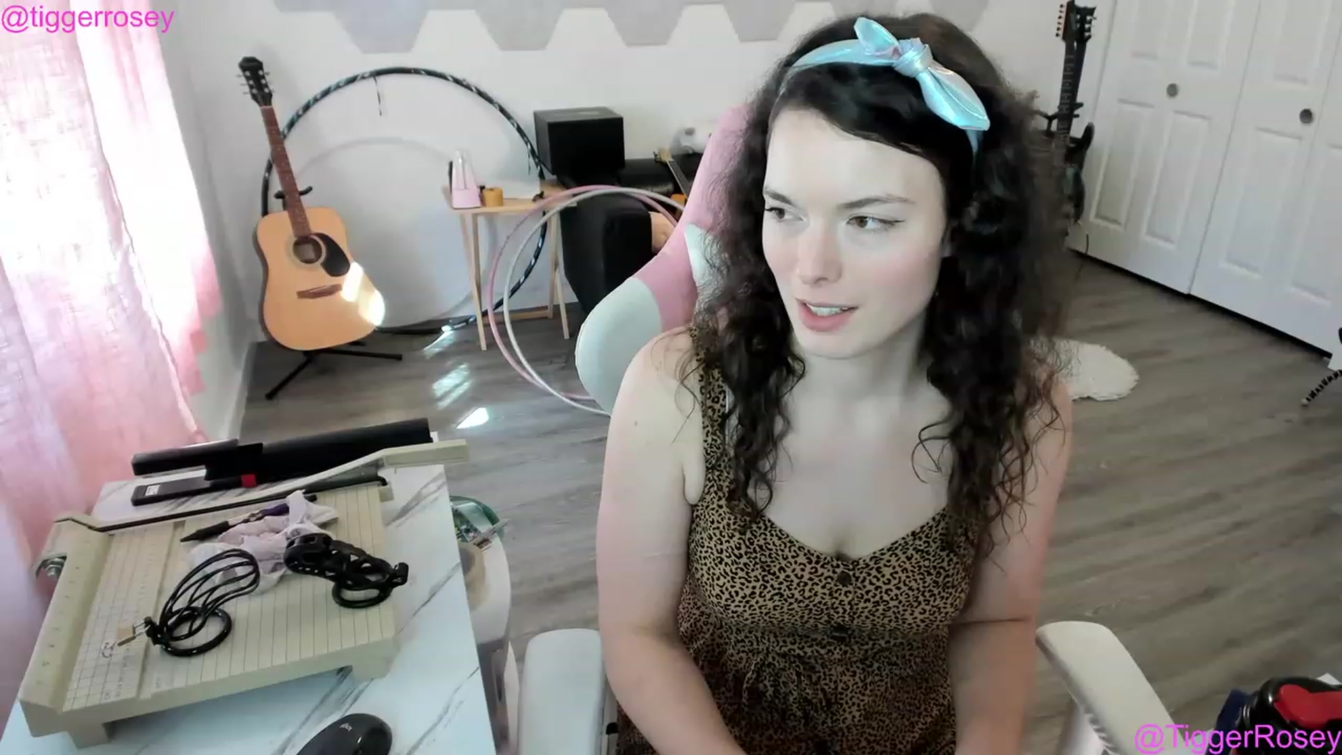 Gallery image thumbnail from TiggerRosey's myfreecams stream on, 05/12/2023, 23:56 image 16 of 20