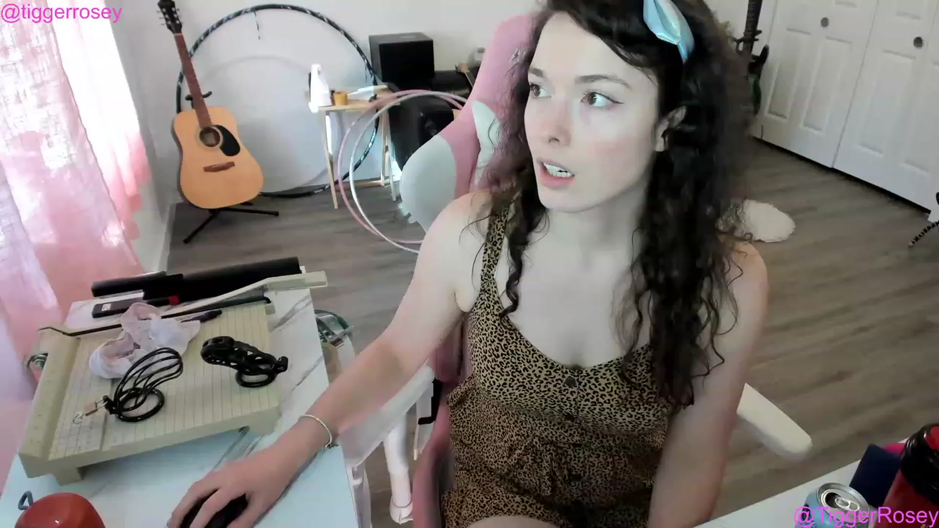 Gallery image thumbnail from TiggerRosey's myfreecams stream on, 05/13/2023, 01:33 image 5 of 20