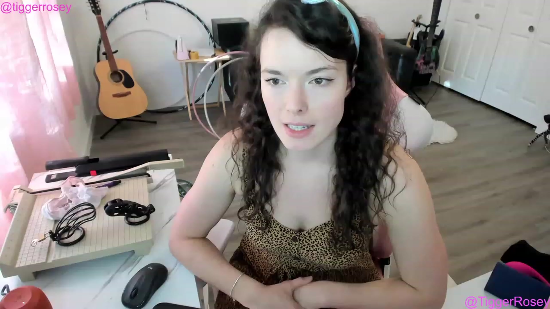 Gallery image thumbnail from TiggerRosey's myfreecams stream on, 05/13/2023, 01:33 image 20 of 20