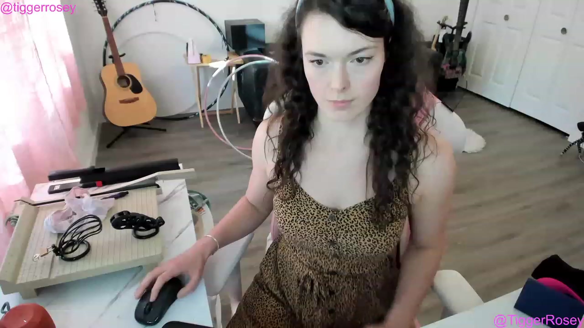Gallery image thumbnail from TiggerRosey's myfreecams stream on, 05/13/2023, 01:33 image 18 of 20