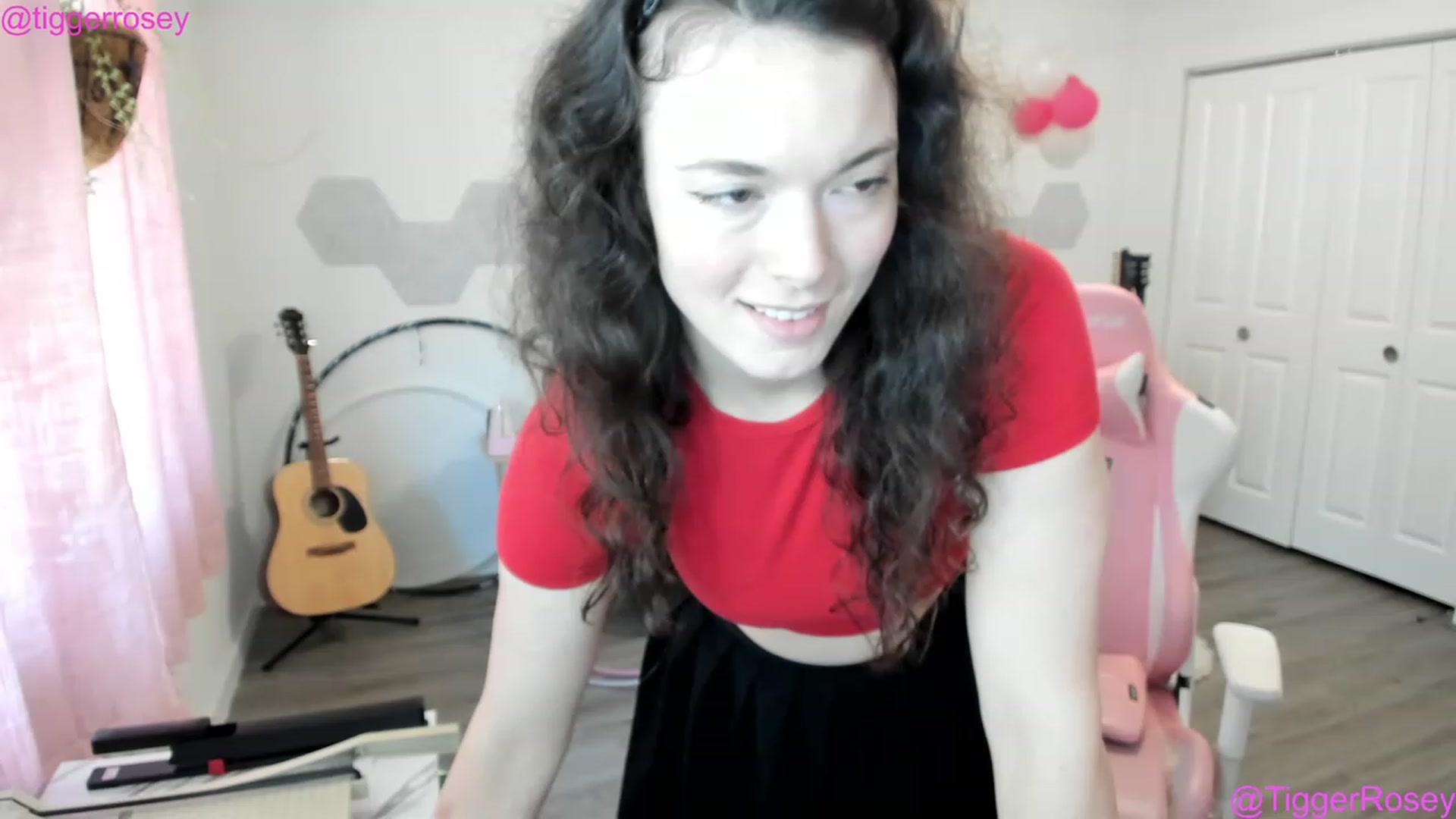 Gallery image thumbnail from TiggerRosey's myfreecams stream on, 05/16/2023, 22:27 image 6 of 20