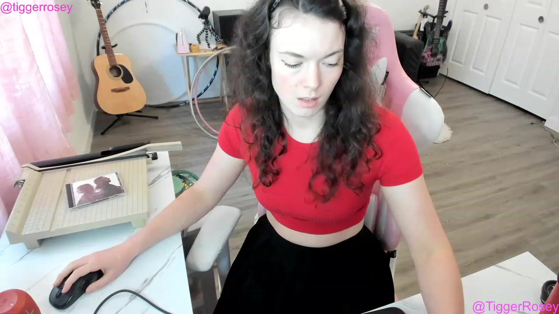 Gallery image thumbnail from TiggerRosey's myfreecams stream on, 05/16/2023, 22:27 image 20 of 20