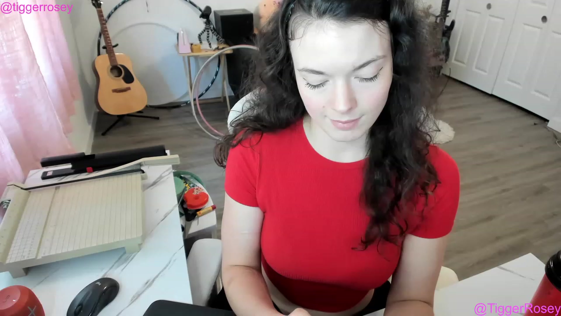 Gallery image thumbnail from TiggerRosey's myfreecams stream on, 05/16/2023, 22:27 image 13 of 20