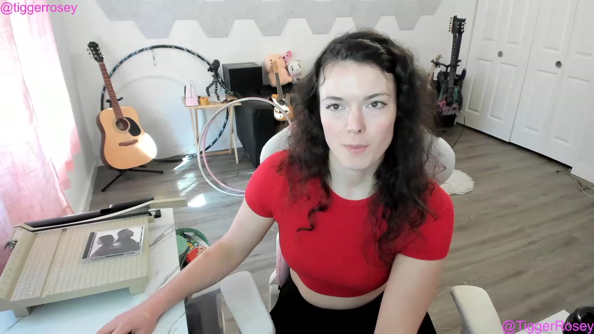 Gallery image thumbnail from TiggerRosey's myfreecams stream on, 05/17/2023, 24:35 image 7 of 20