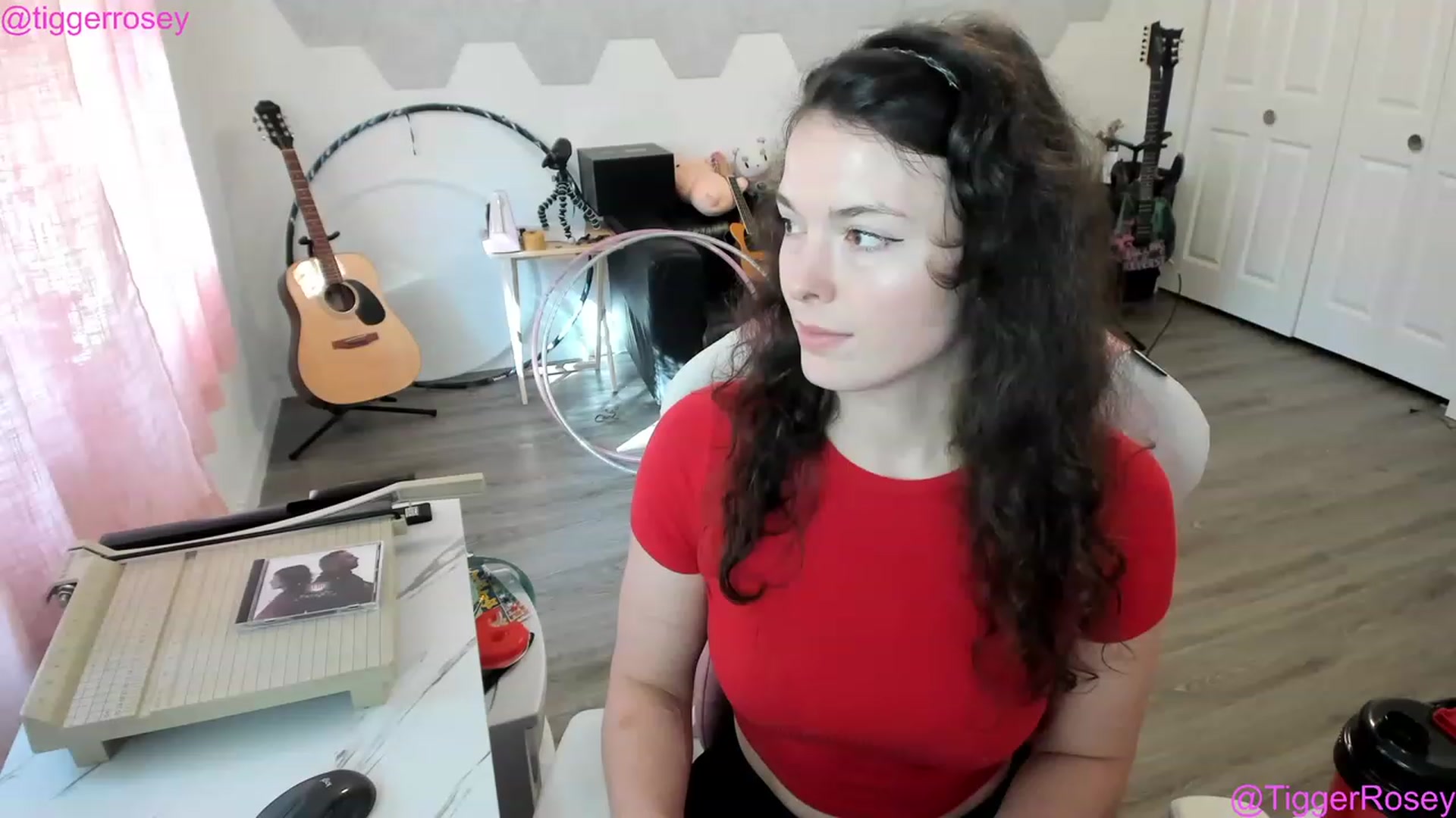 Gallery image thumbnail from TiggerRosey's myfreecams stream on, 05/17/2023, 24:35 image 17 of 20