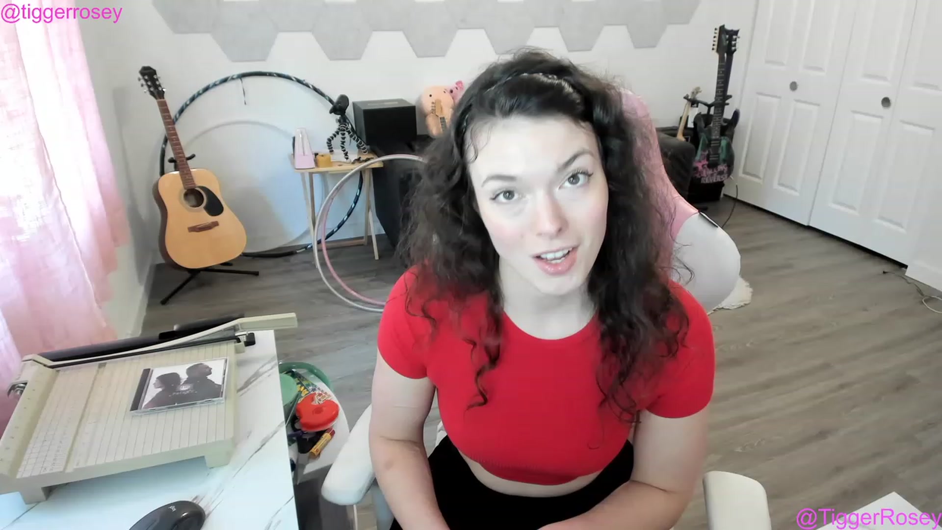 Gallery image thumbnail from TiggerRosey's myfreecams stream on, 05/17/2023, 24:35 image 2 of 20