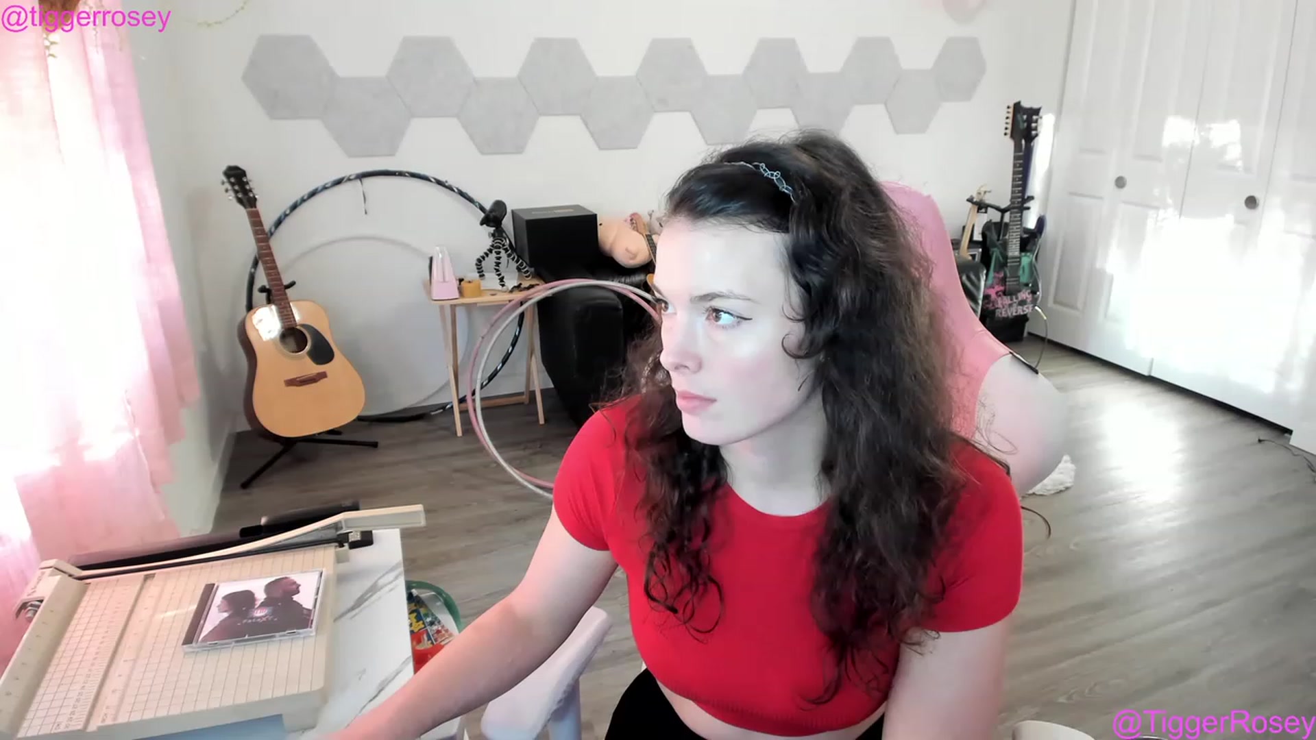 Gallery image thumbnail from TiggerRosey's myfreecams stream on, 05/17/2023, 02:56 image 2 of 20