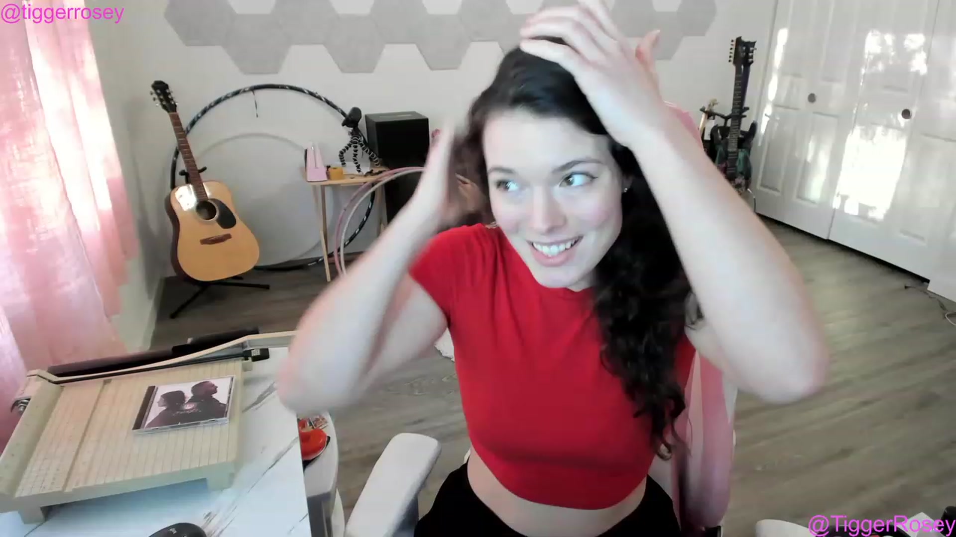 Gallery image thumbnail from TiggerRosey's myfreecams stream on, 05/17/2023, 02:56 image 13 of 20
